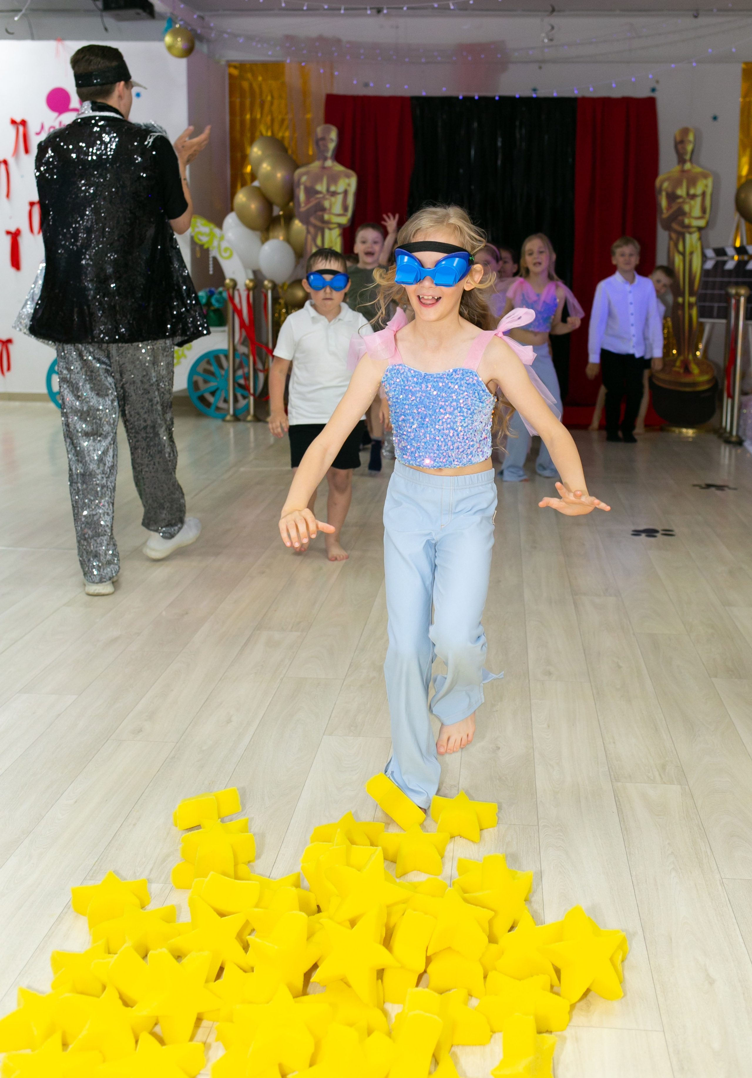 Выпускные и Утренники. Фотограф новорожденных и семейный фотограф НСО г. Бердск Марина Львова