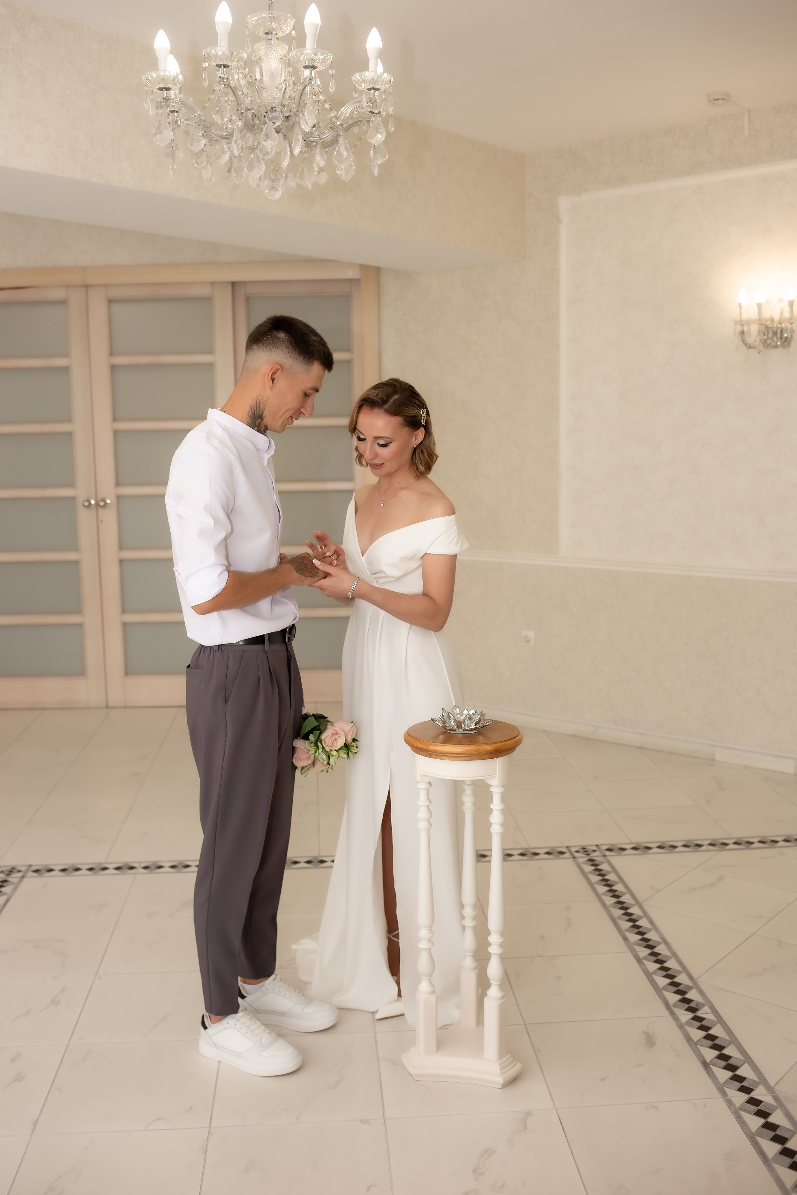 Саша и Вика. Биржевой сквер. Фотограф в Калининграде Решетникова Алина