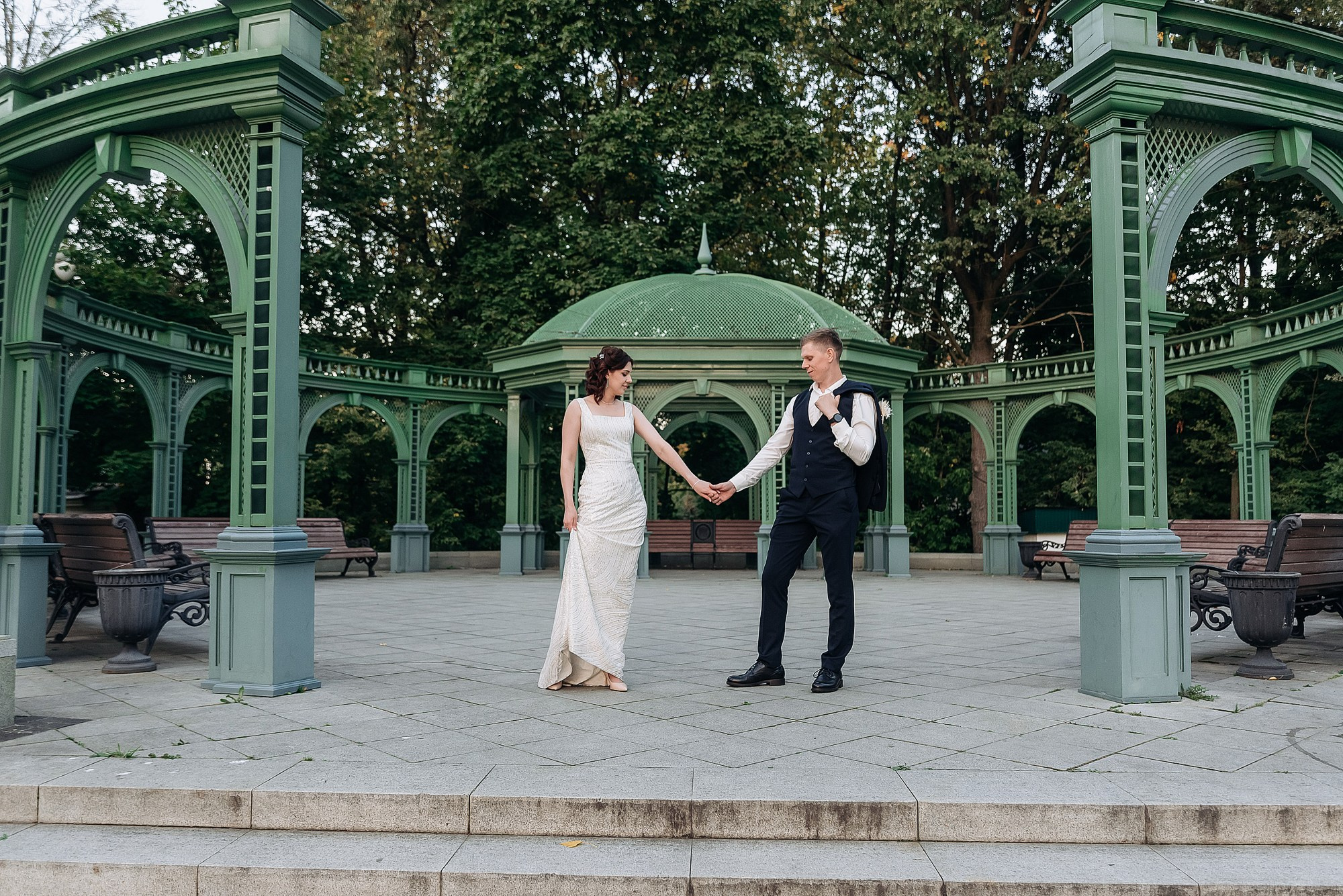 Денис и Екатерина ВДНХ. Свадебный фотограф в Дубне Алексей Фонарёв