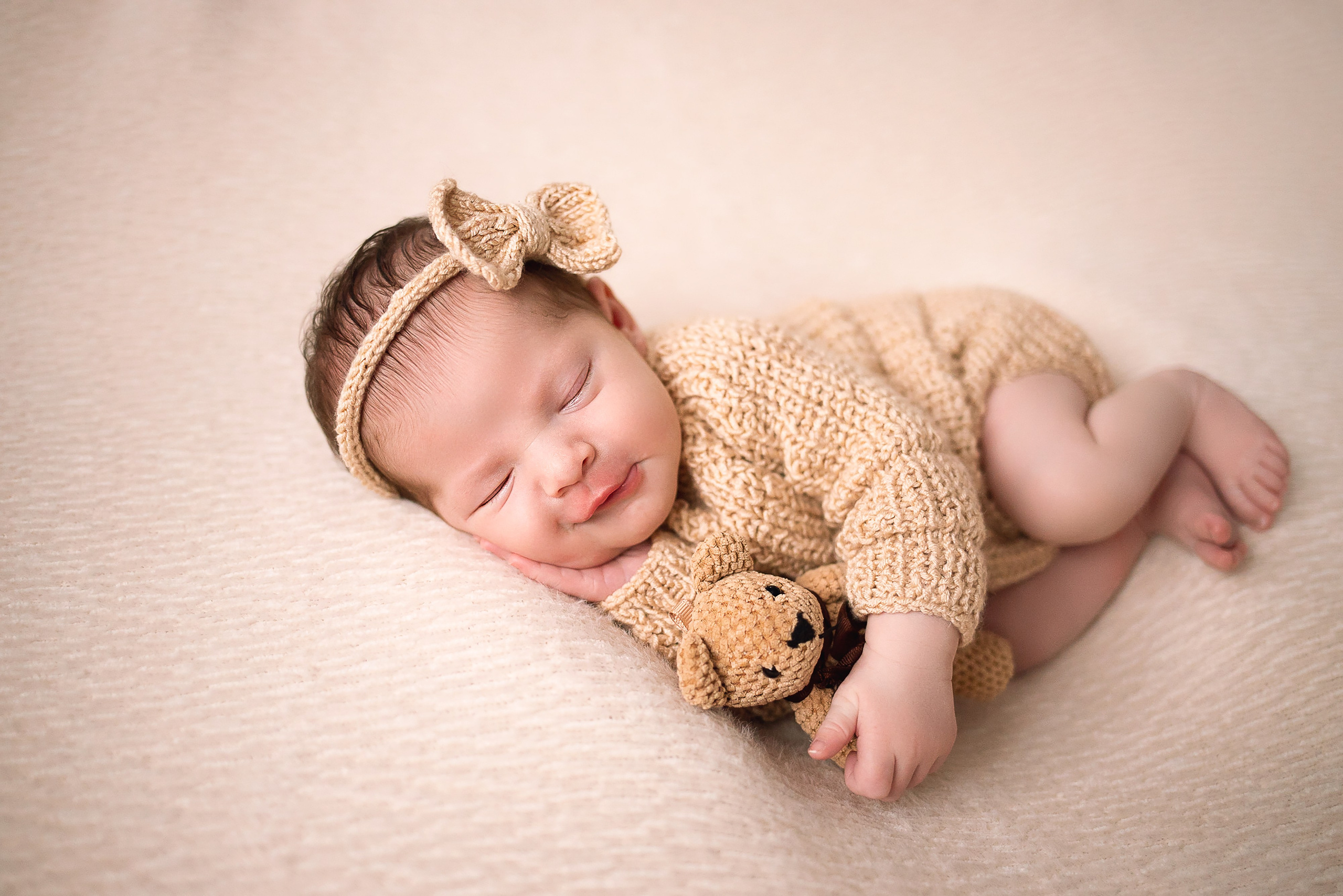 Фотосессия новорожденного. Фотограф новорожденных в Новосибирске