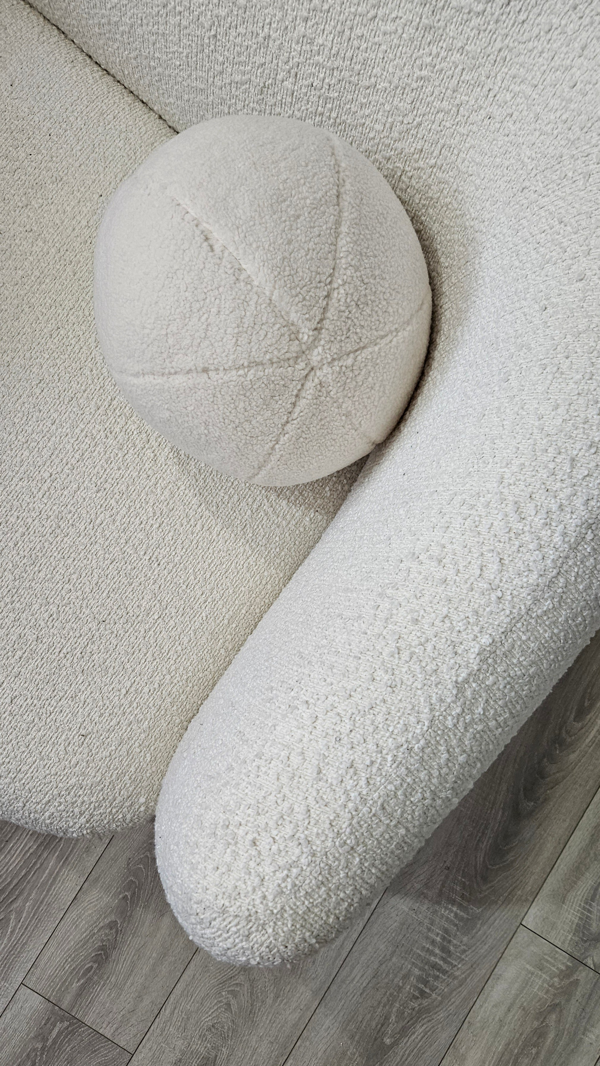 Диван на заказ Изготовление мягкой мебели. Студия интерьерных решений SUNHOUSE. Натяжные потолки, шторы, текстиль