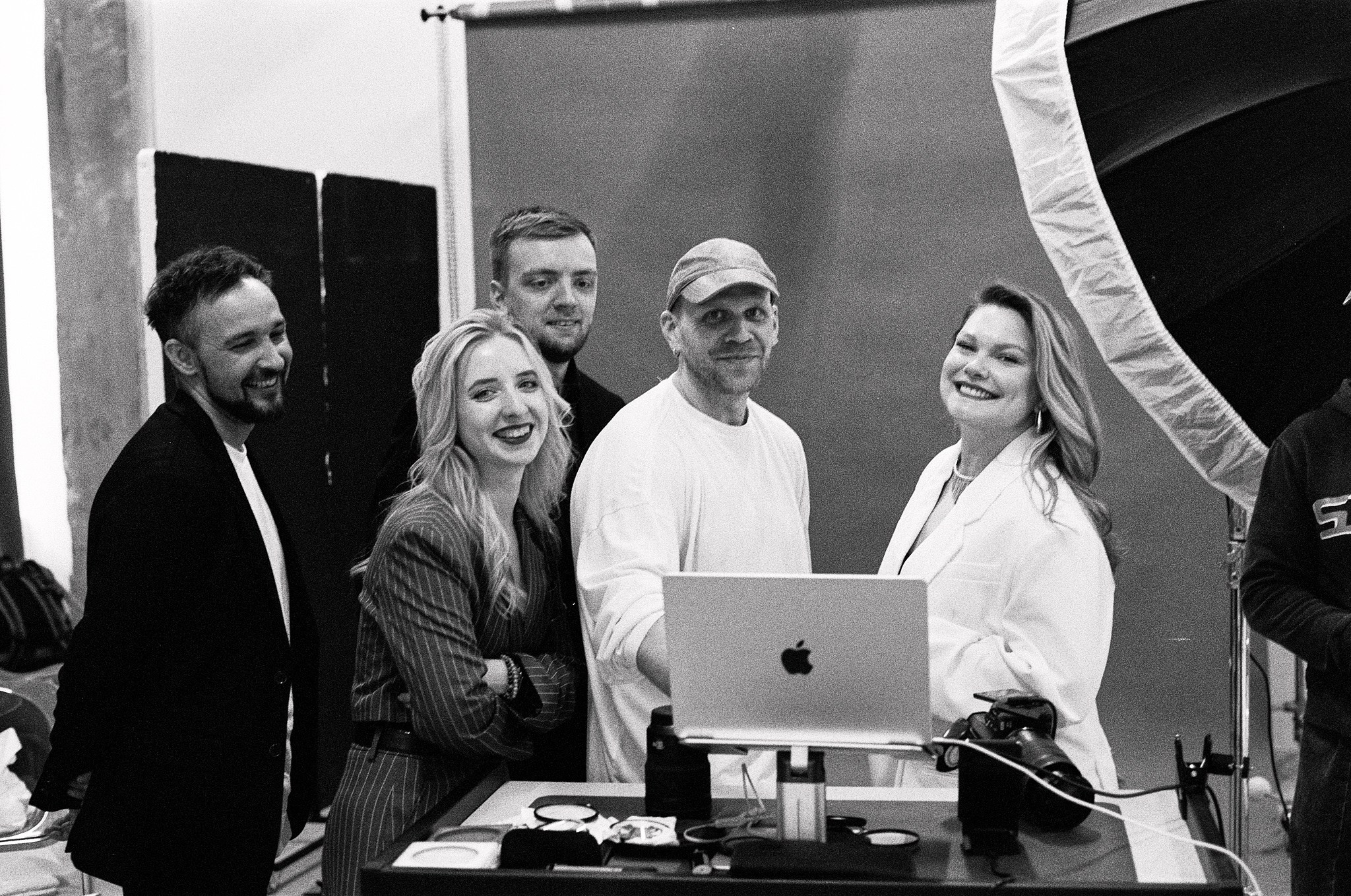 Backstage from the shooting of the Zhazhda team. The Other Pavel Potseluev — film photography and mastery of meat business