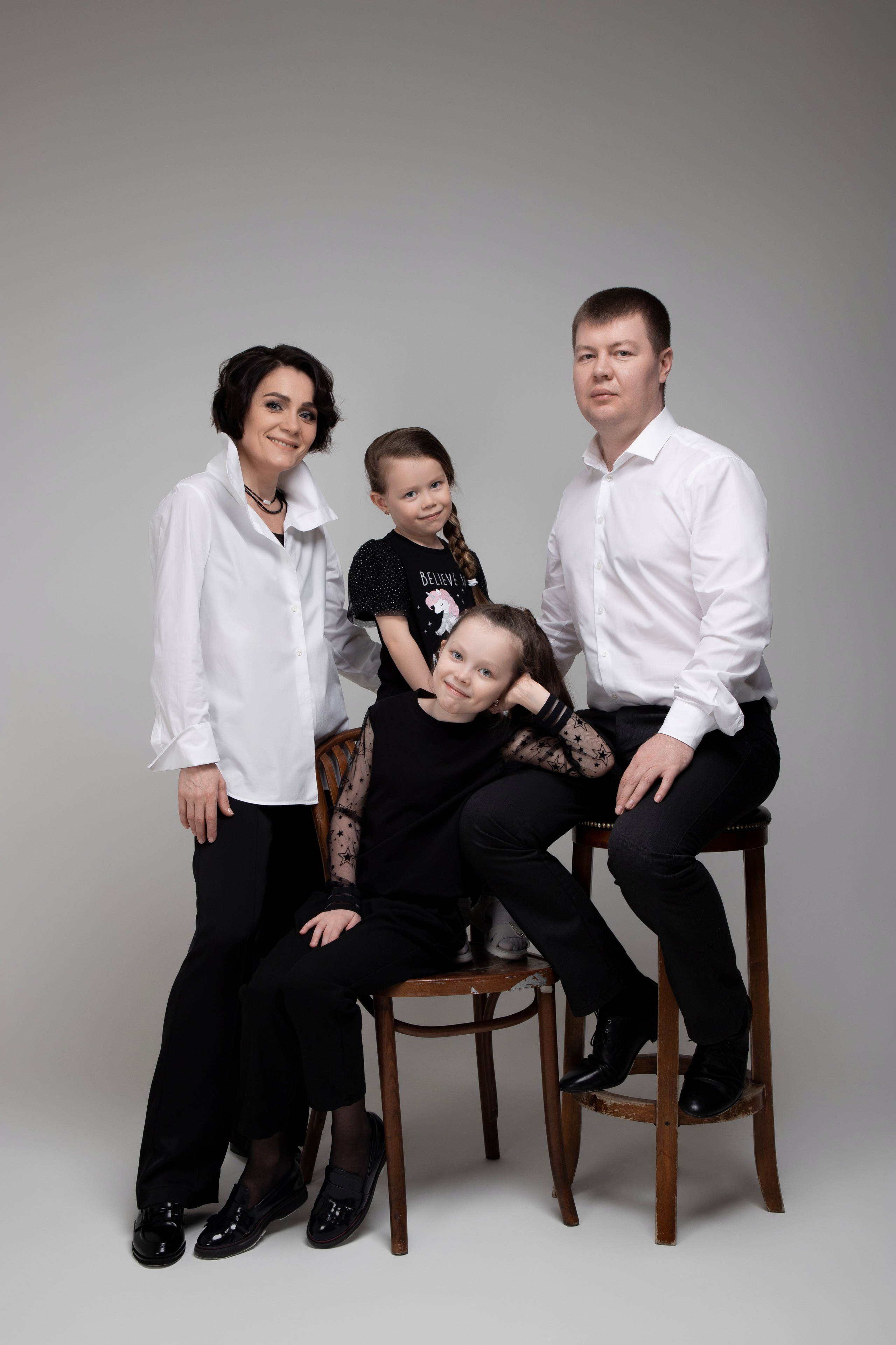 Алексей, Елена, Кристина и Арина. Фотограф Денис Лесковский (Тюмень)