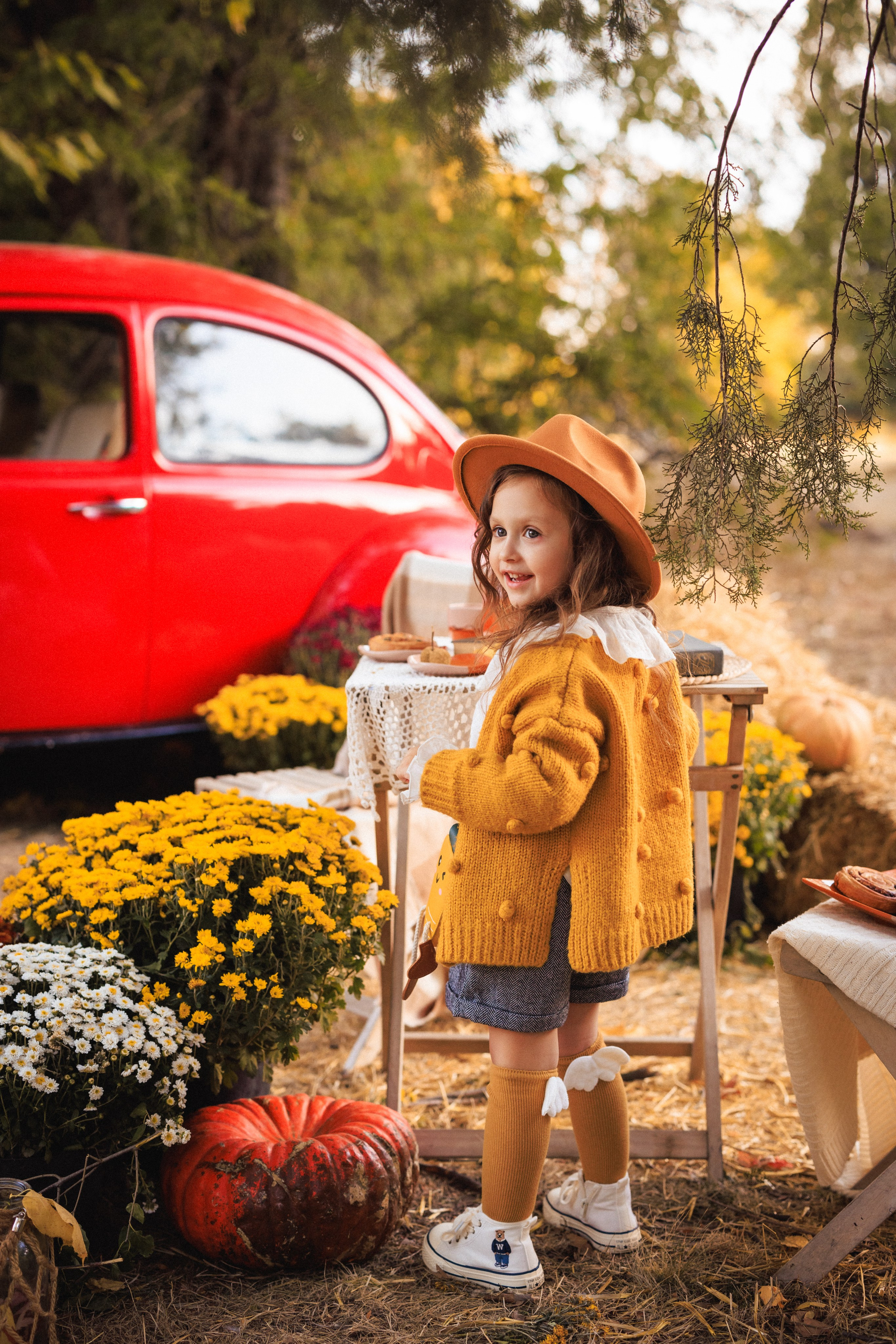 Осенняя фотосессия с Ретро автомобилем в городе Краснодаре. Семейный и детский фотограф в Краснодаре Анна Трашкова