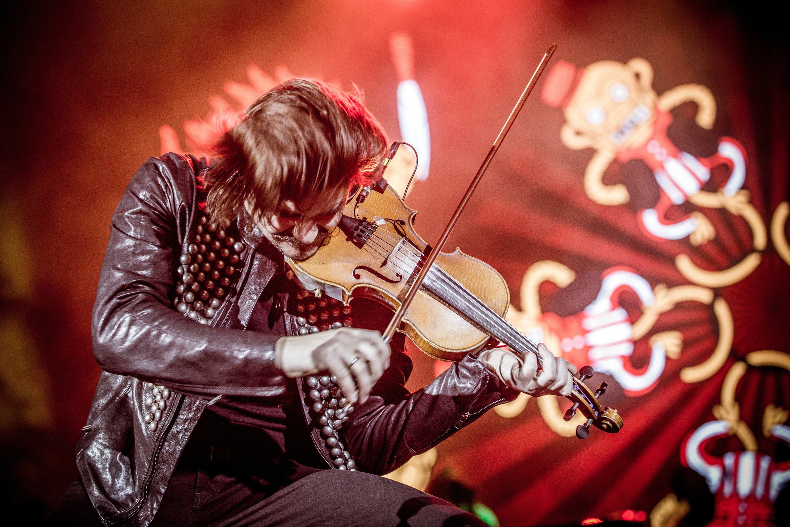 Юрий Музыченко, группа The Hatters, СК Юбилейный