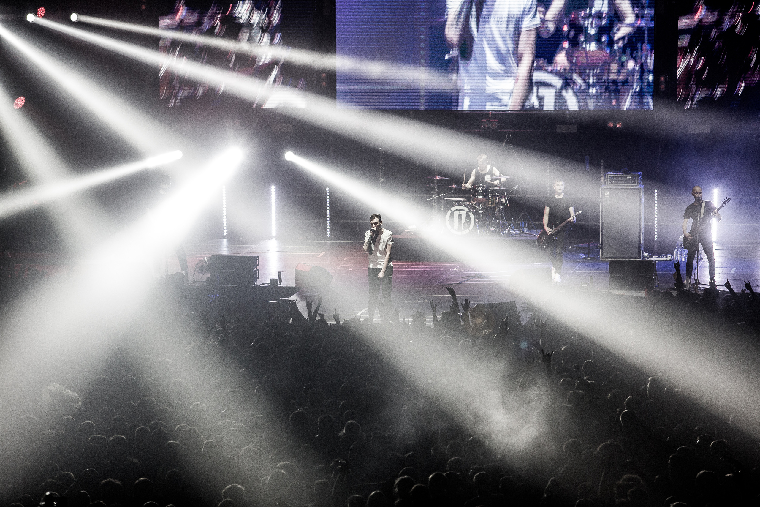 Группа Порнофильмы, Ледовый Дворец