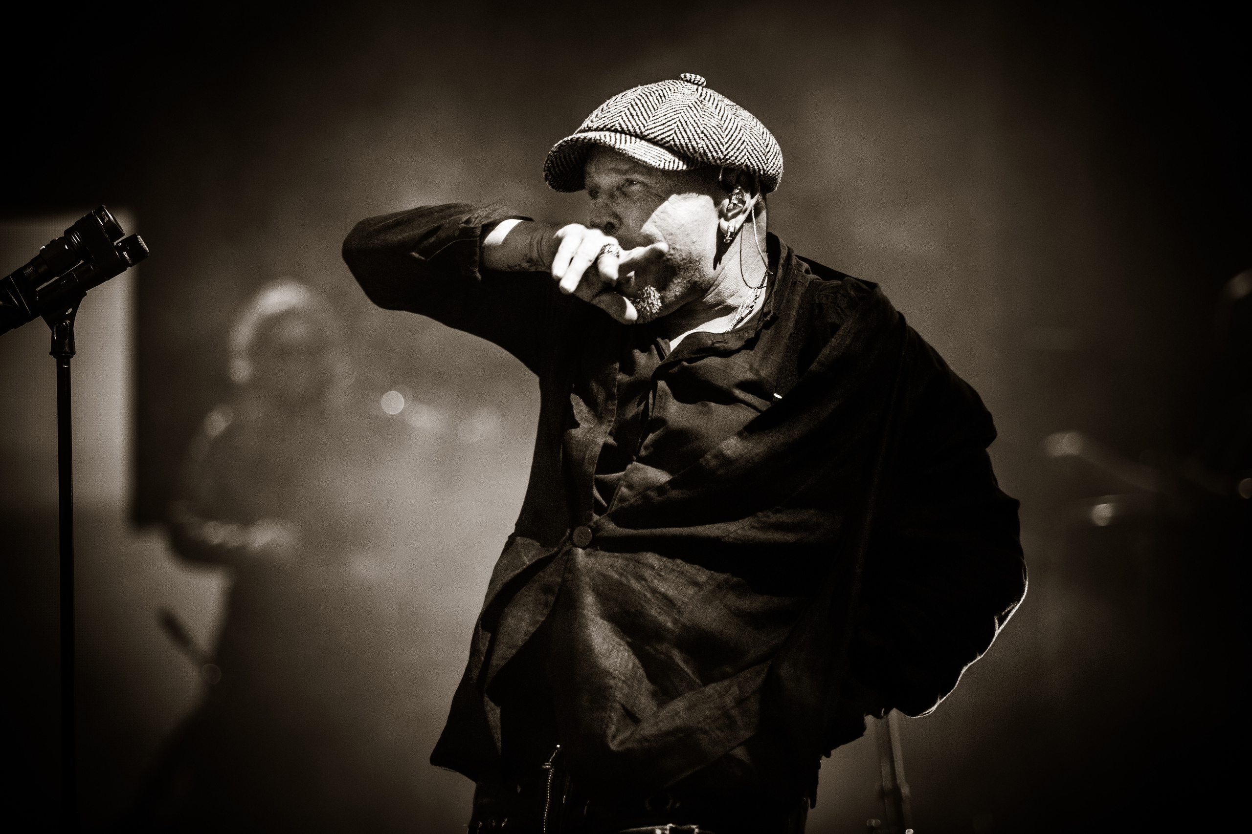 Гарик Сукачёв, СК Юбилейный