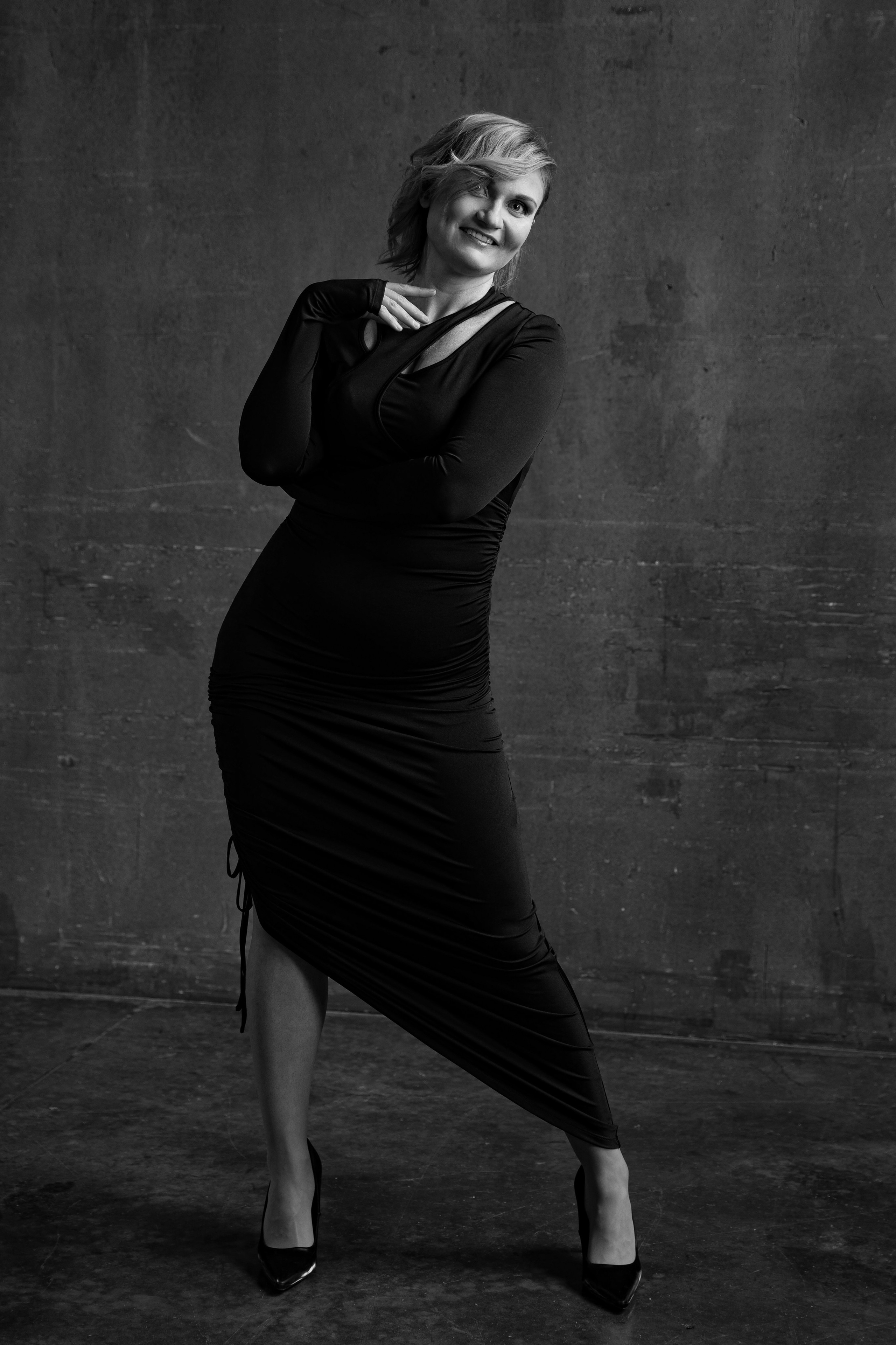 Фотодни «В ЧЁРНОМ» в рамках проекта «В ГЛЯНЕЦ!». Портретный фотограф в Москве Артем Венглинский