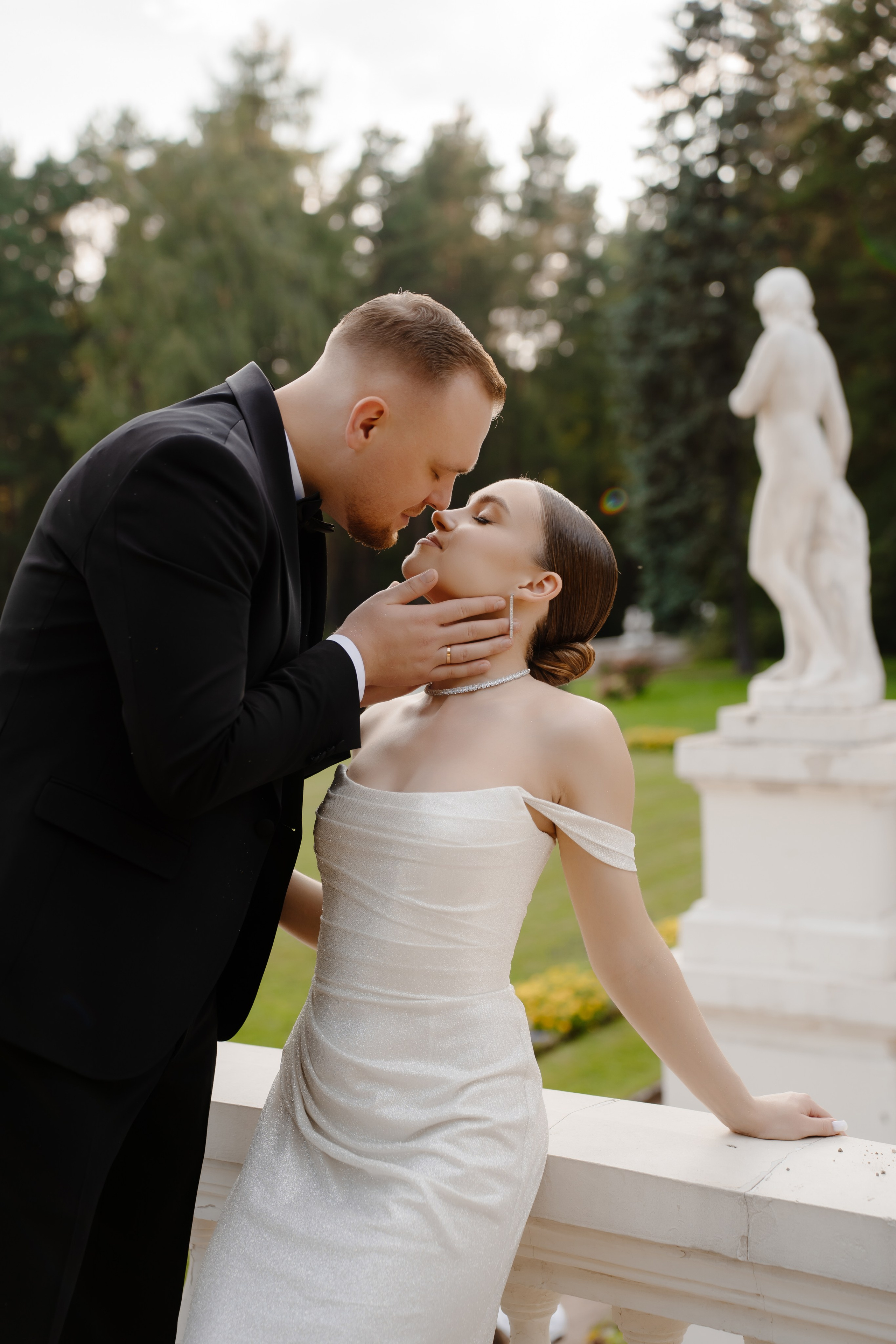 Свадебная фотосессия в парке Архангельское. Свадебный и семейный фотограф в Москве Светлана Зоткина