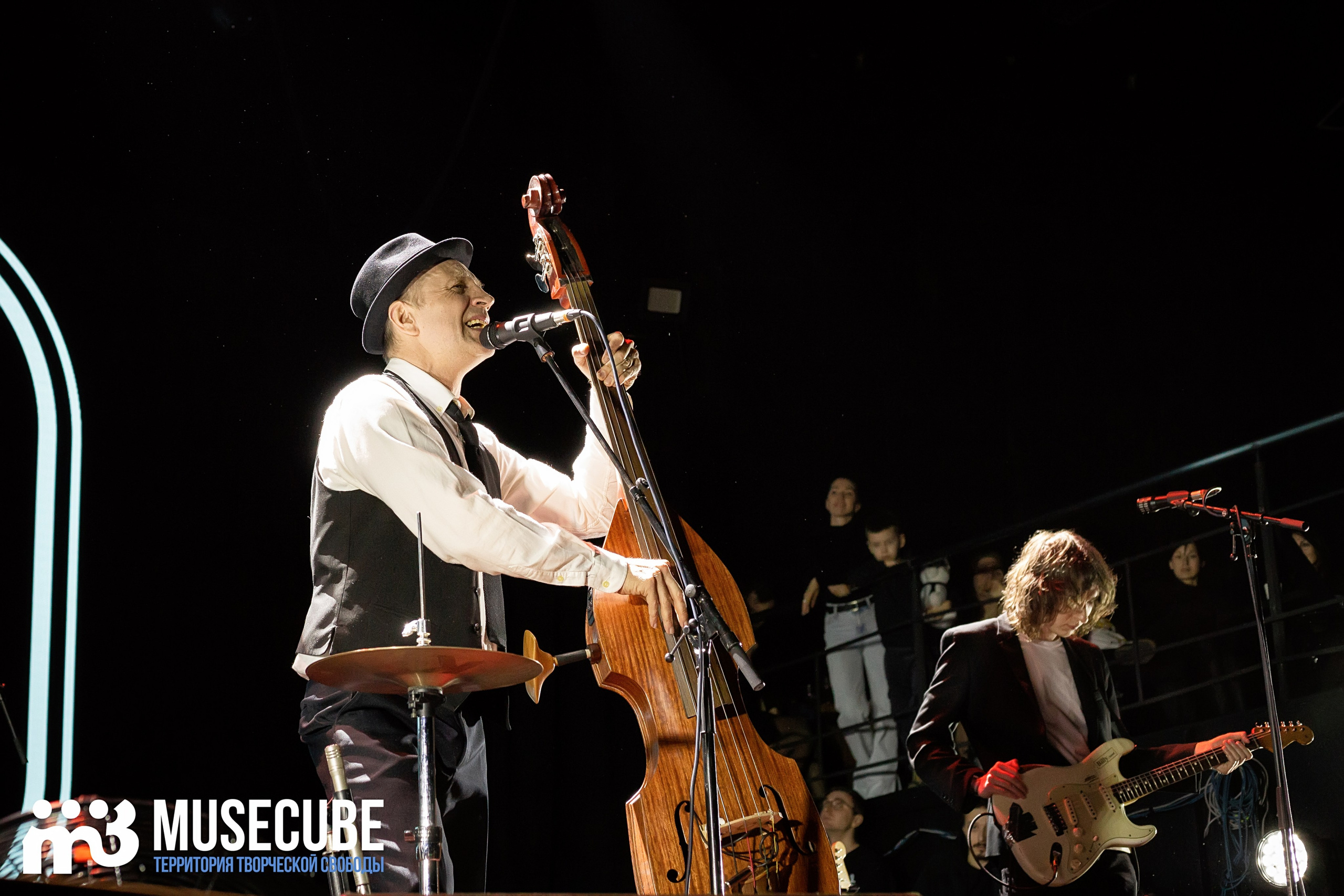 Фотосъемка концерта BILLY'S BAND Aurora СПБ. Портретные фотосессии, контент-съемки, репортаж