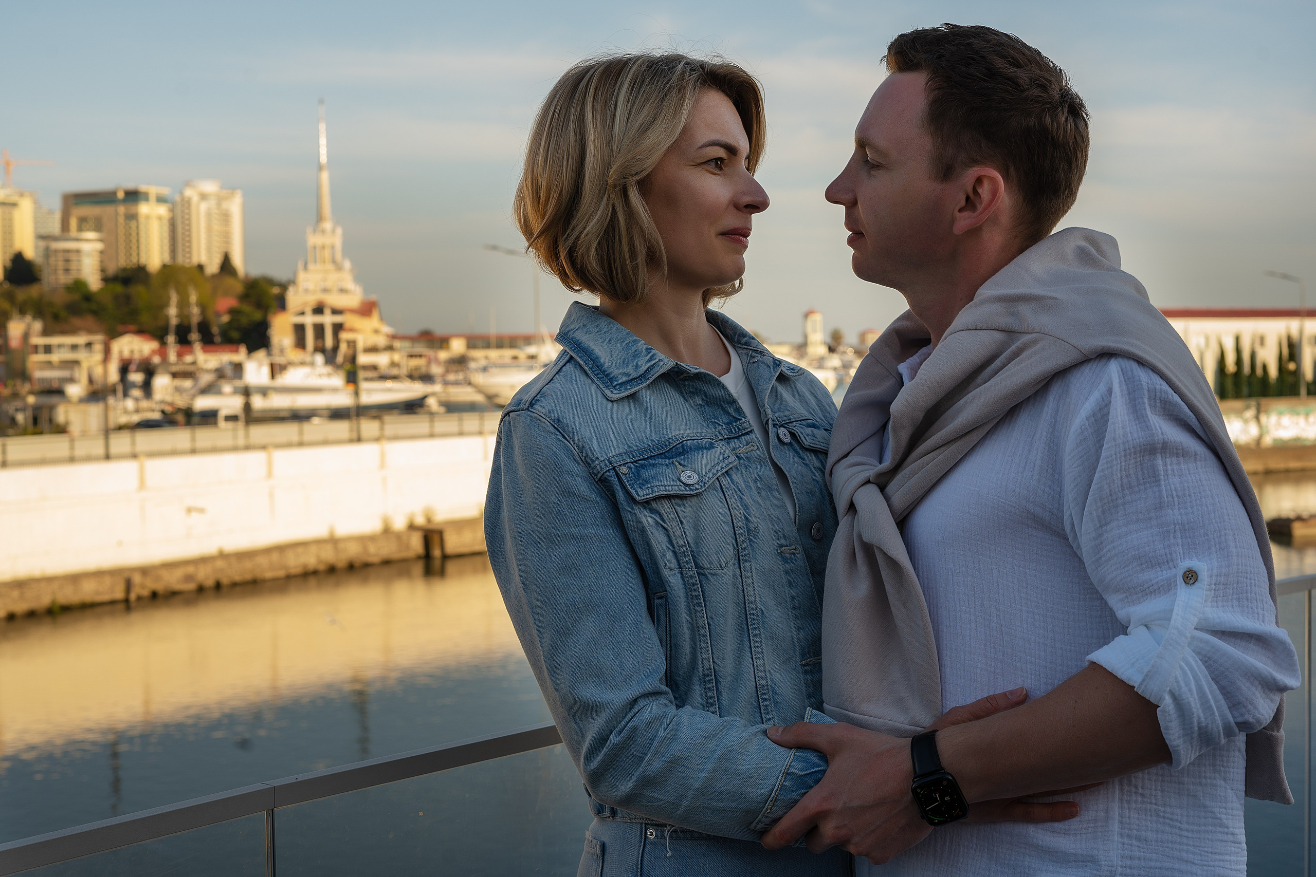 Семейная фотосессия на берегу моря. Профессиональный Фотограф в Сочи Марина Ситкина