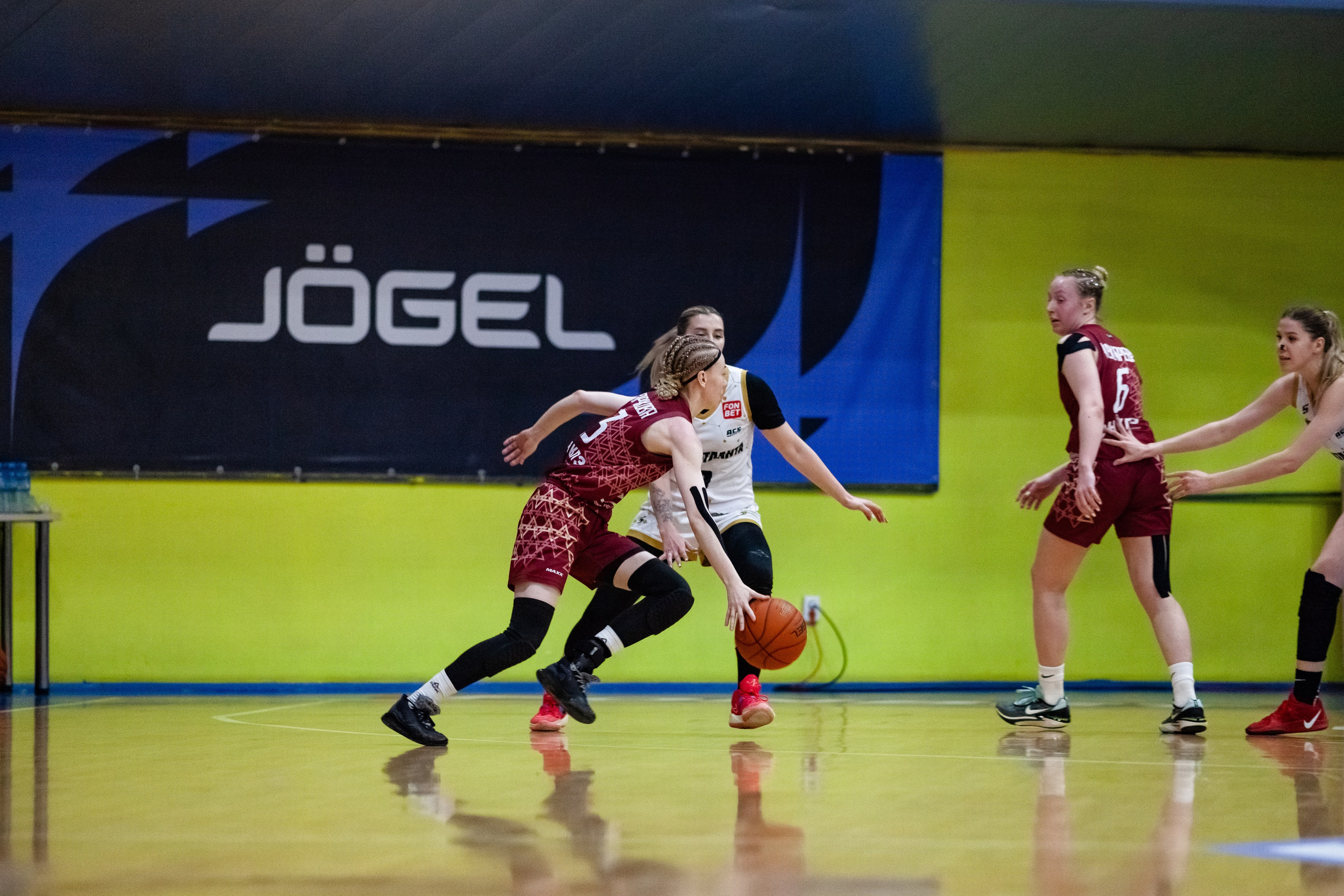 ЧГУ-Атланта — Славянка. Фотография