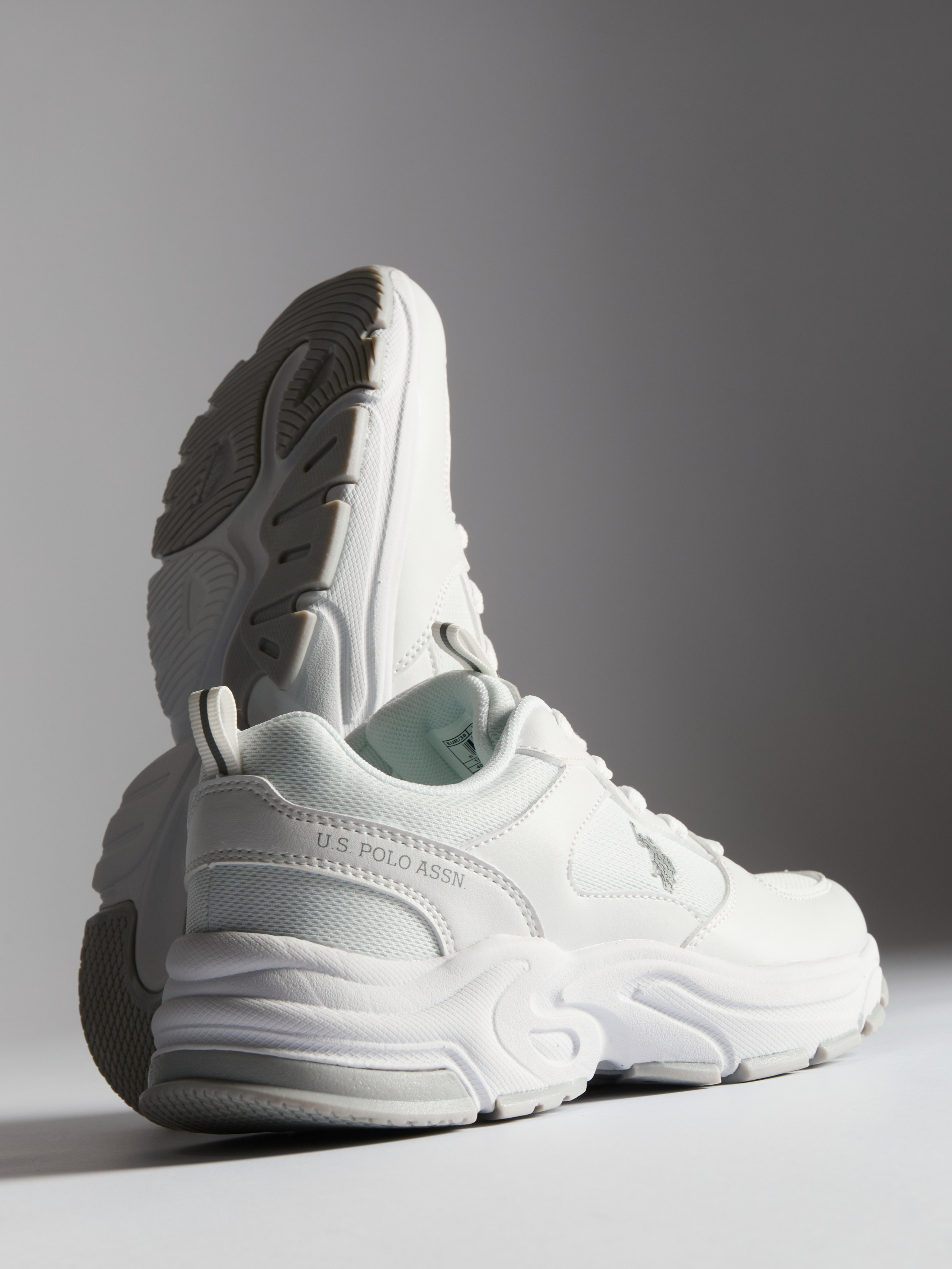 Предметный фотограф в Москве Евгений Шубин