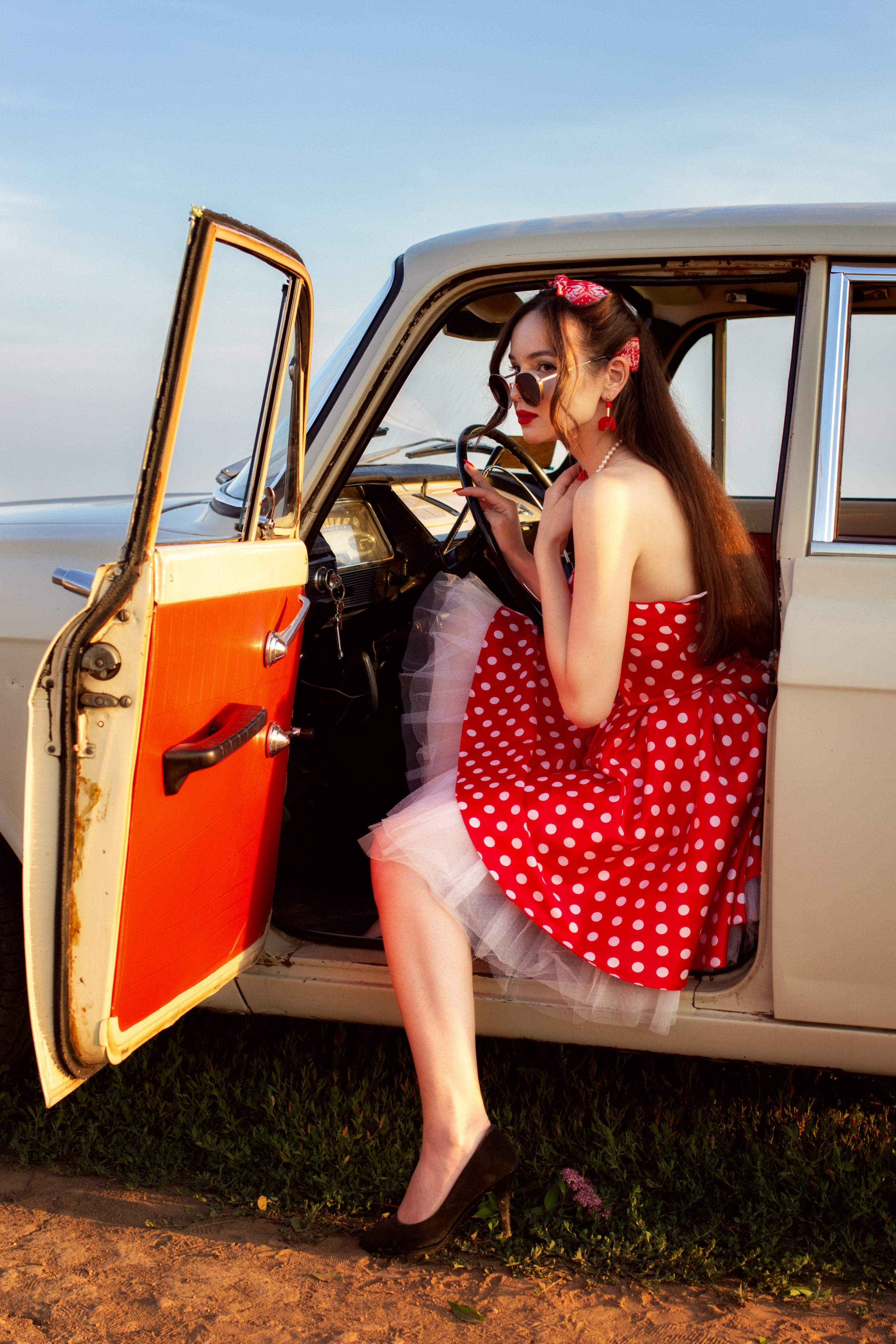 Маша. Фотограф Антонина Свешникова. ВЫПУСКНЫЕ ФОТОКНИГИ для детских садов и школ. Москва, Владимир