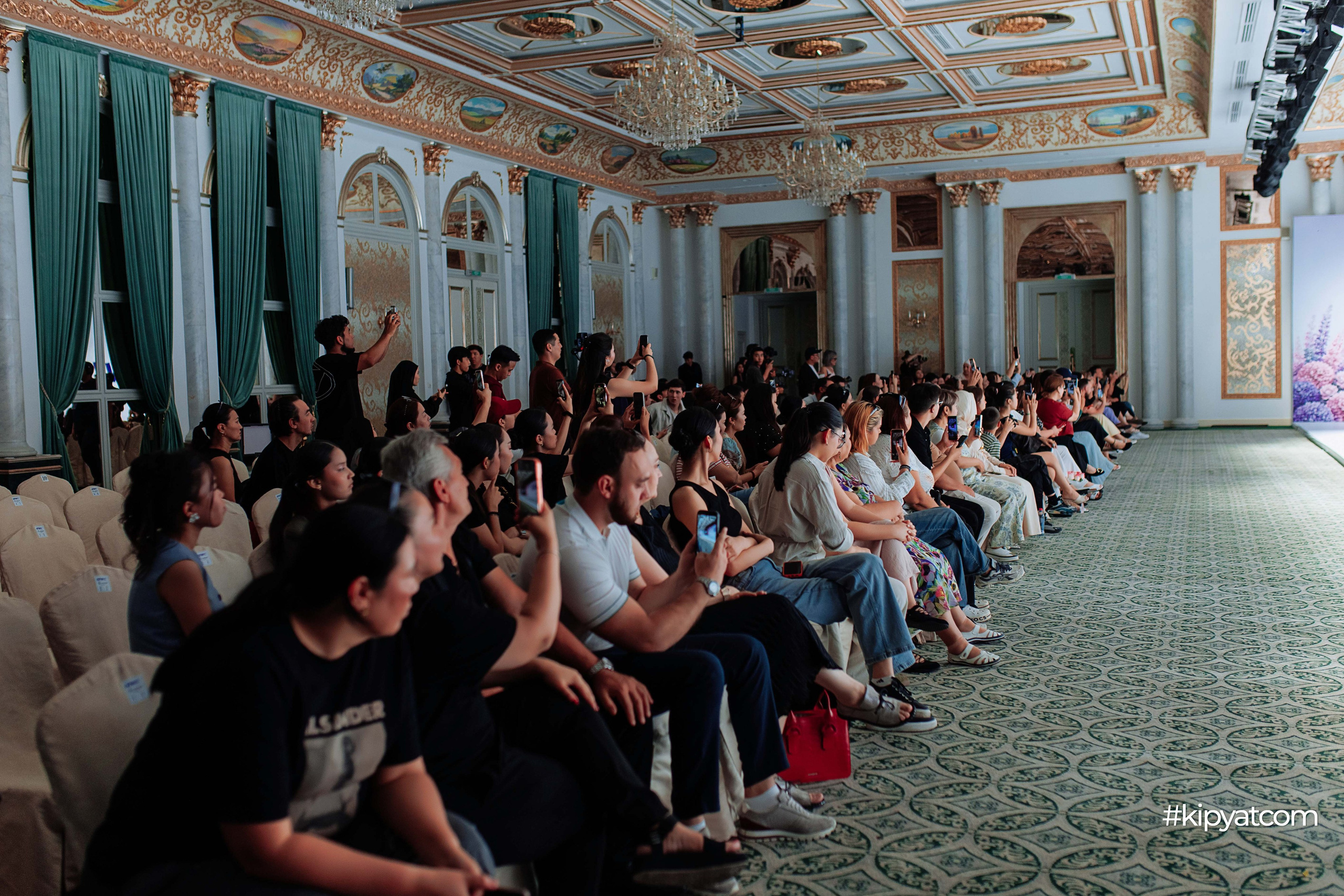 KAZAKHSTAN FASHION WEEK SHYMKENT «11 SEASON» KIDS. Кипятком Шымкент