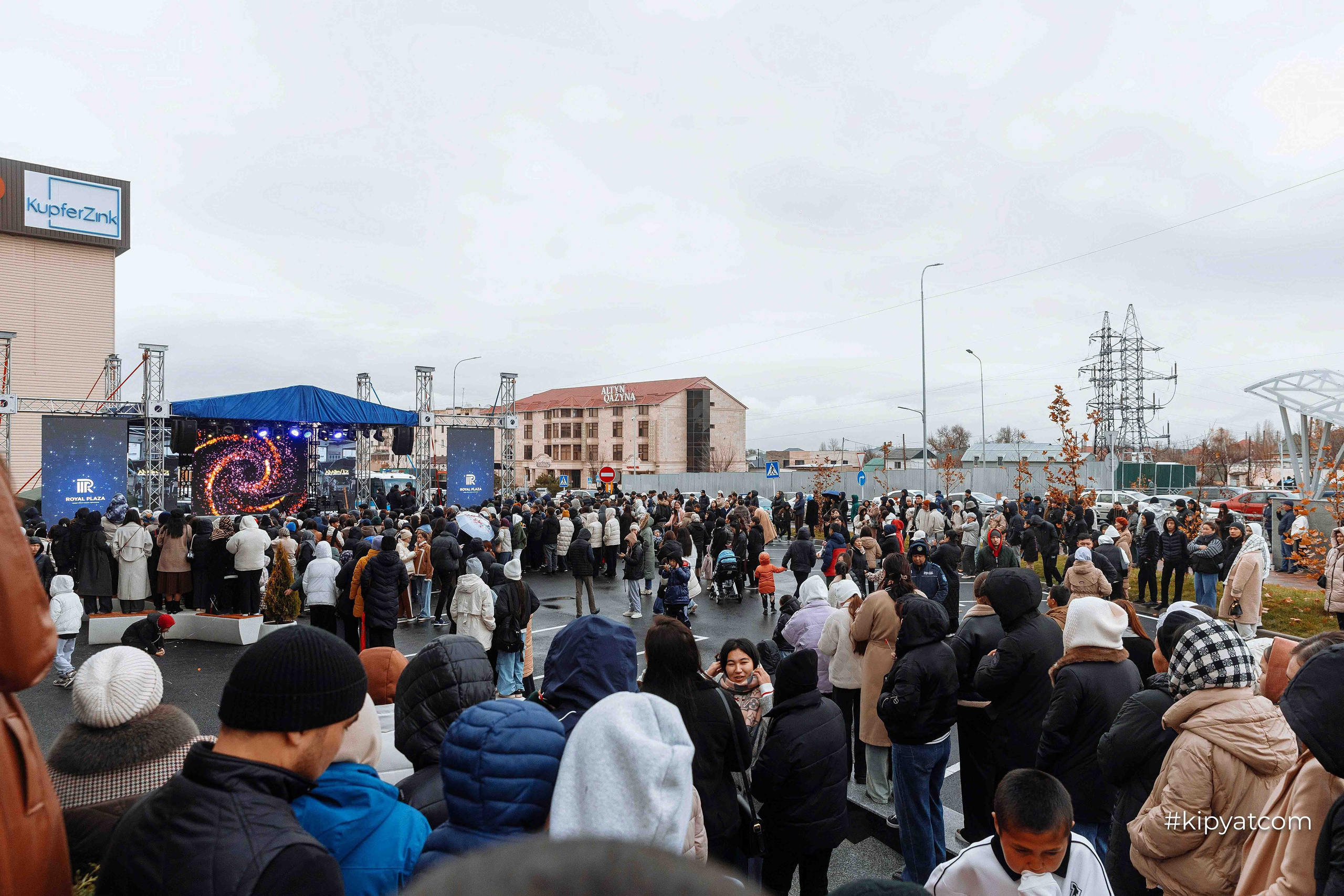 Официальное открытие ТРЦ «Royal Plaza»