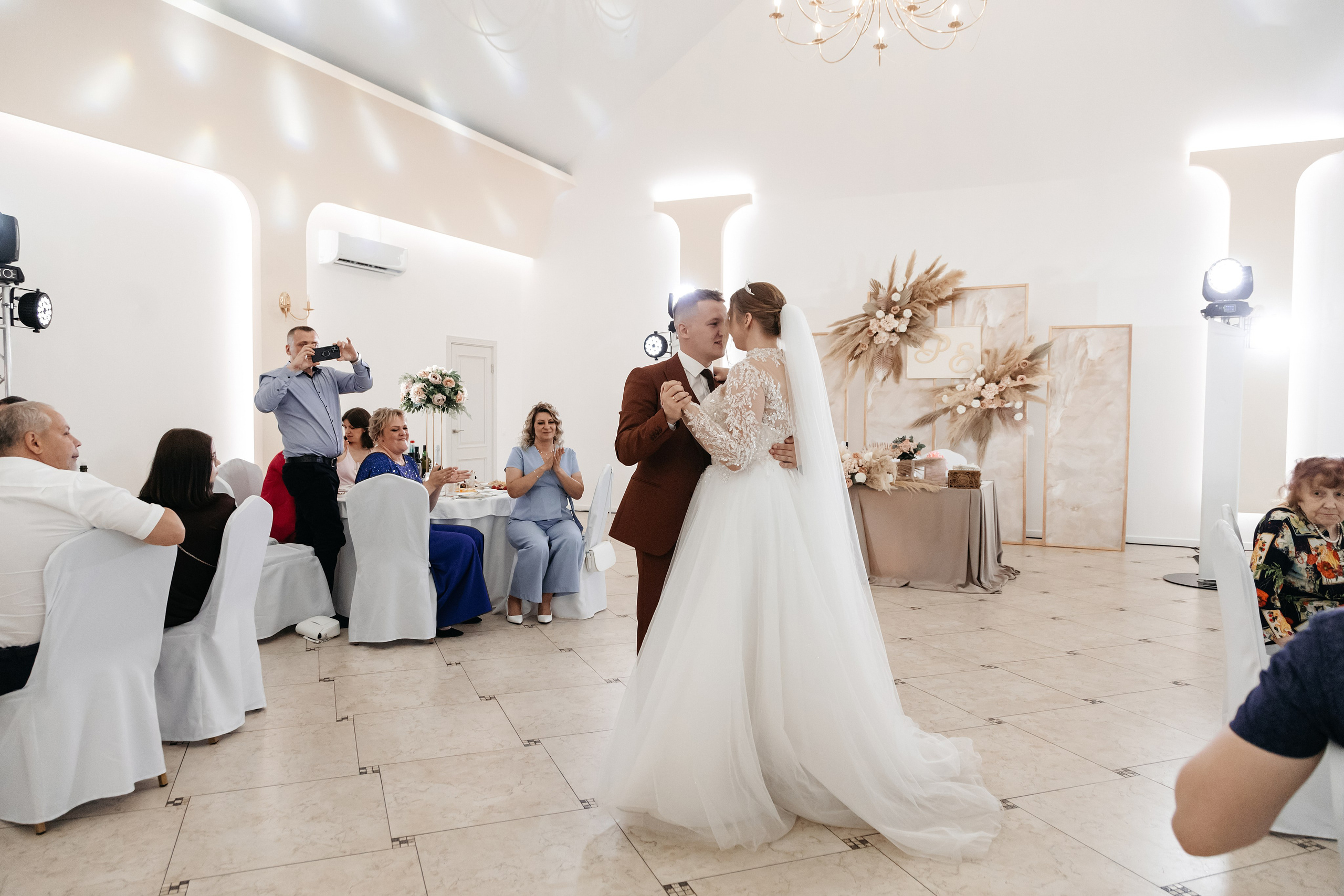 Елизавета и Роман. Свадебный фотограф в Пскове и Санкт-Петербурге | Анна Голикова