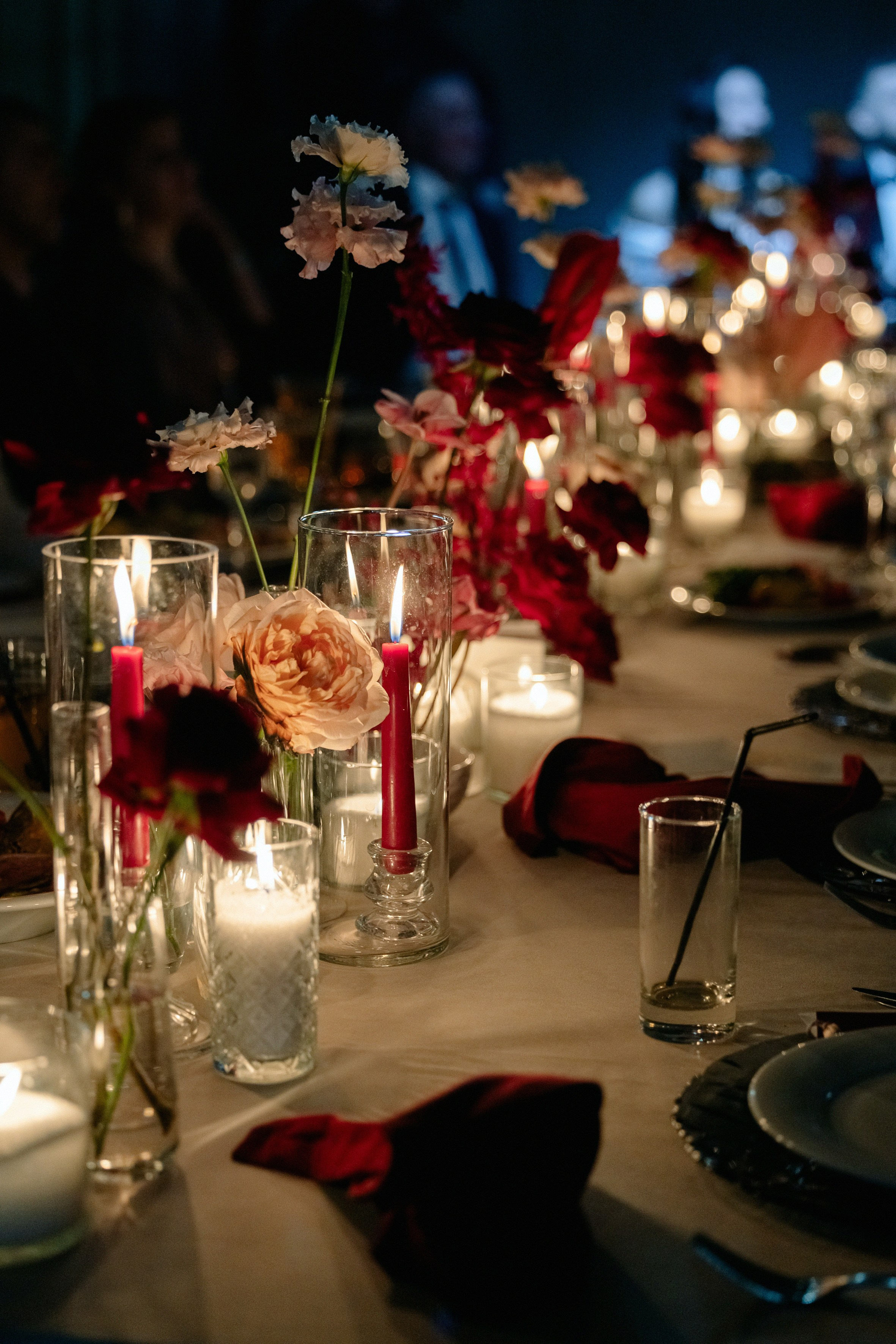 Юлия и Александр в отеле '12 причин' и кафе 'Мишель'. Свадебный фотограф Москва