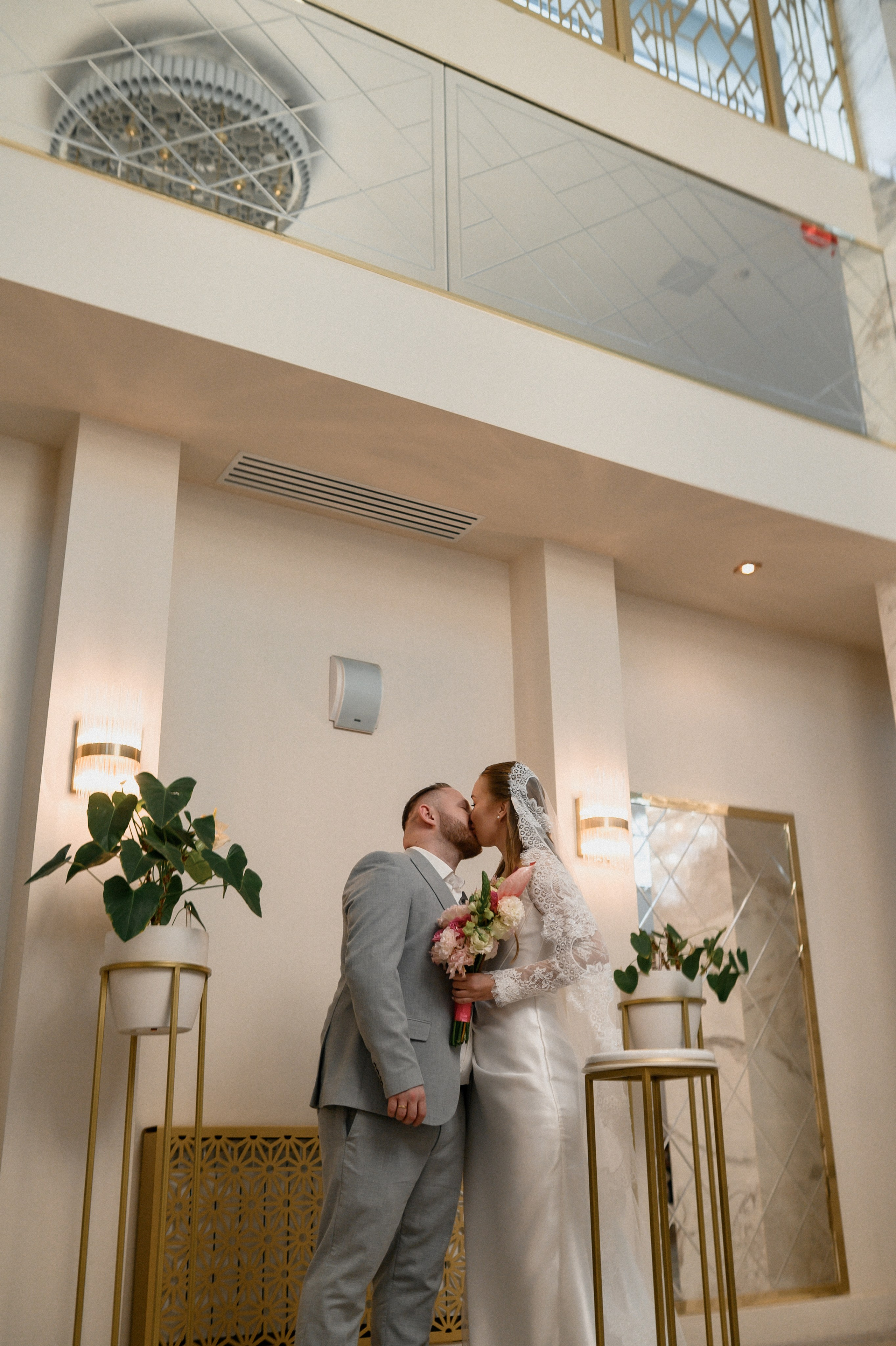 Денис и Даша. Северный речной вокзал. Семейный и свадебный lifestyle-фотограф в Москве Мария Петрова