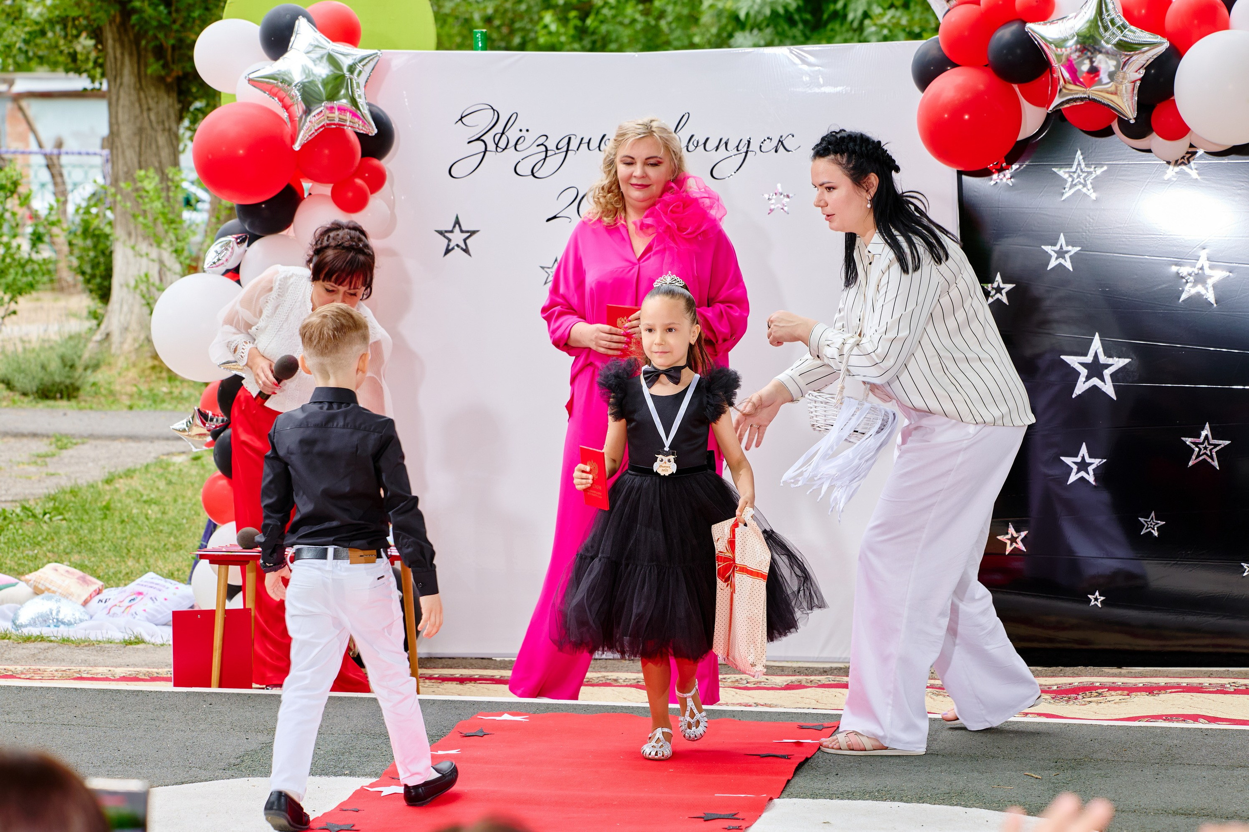 Выпускной 45 сад. Фотограф Выпускные альбомы Таганрог Сергей Коробченко