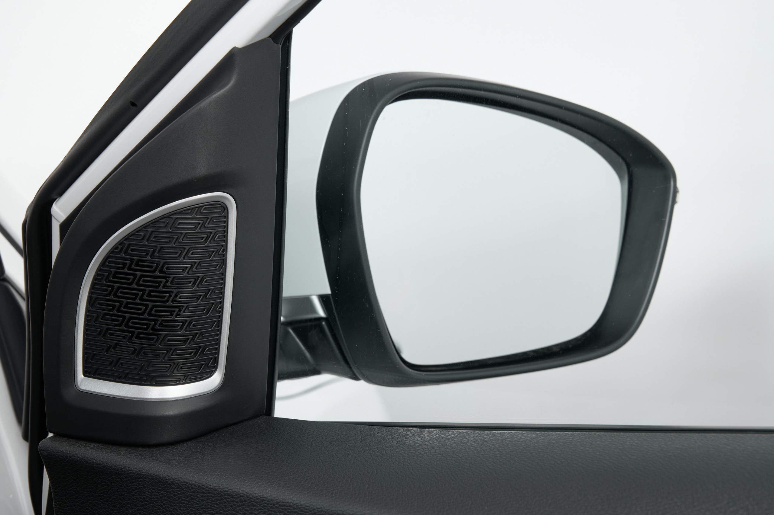 Belgee X50. Фотограф Николай Прокофьев модельные тесты в Москве