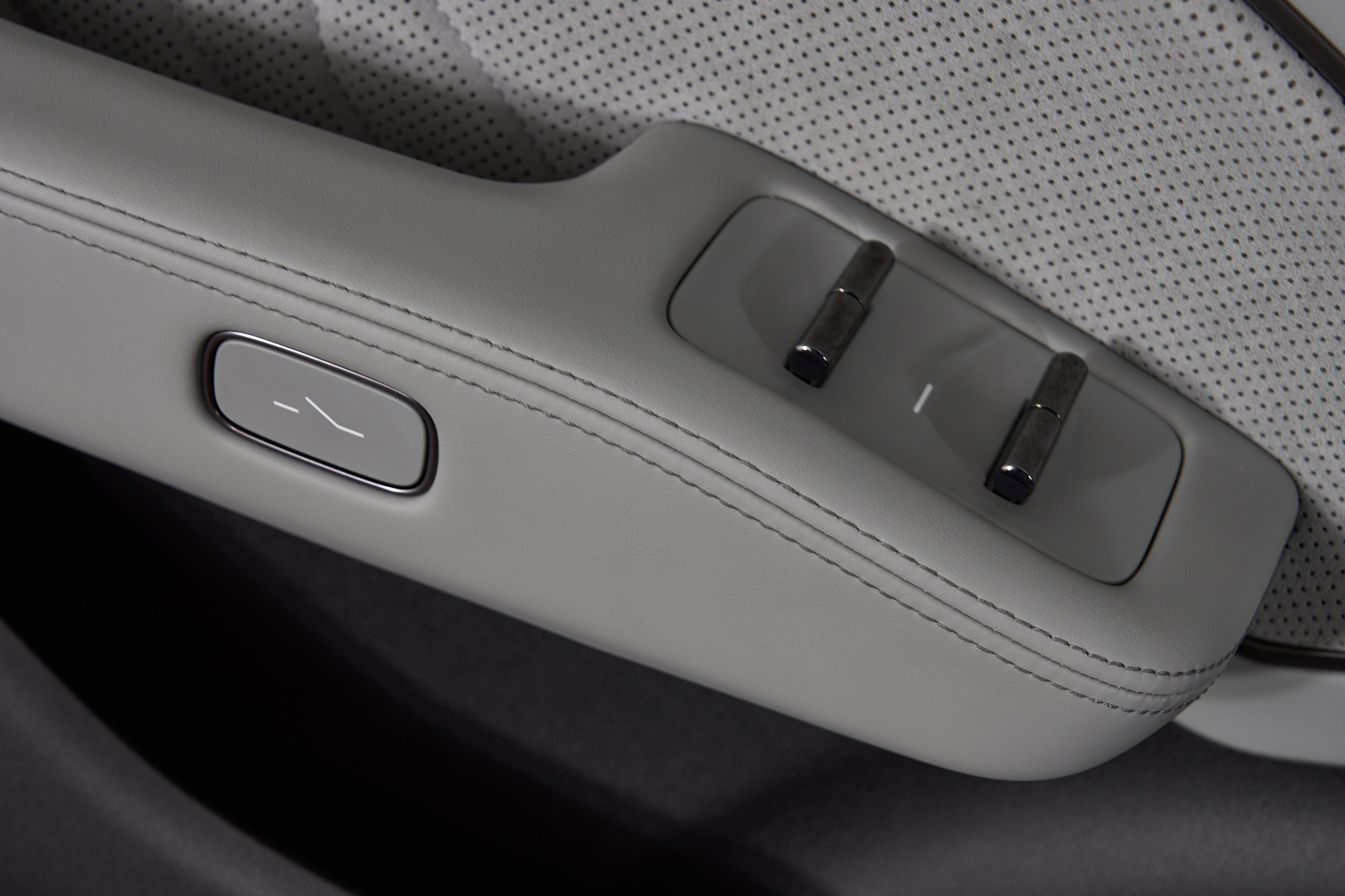 Zeekr 007_2. Фотограф Николай Прокофьев модельные тесты в Москве