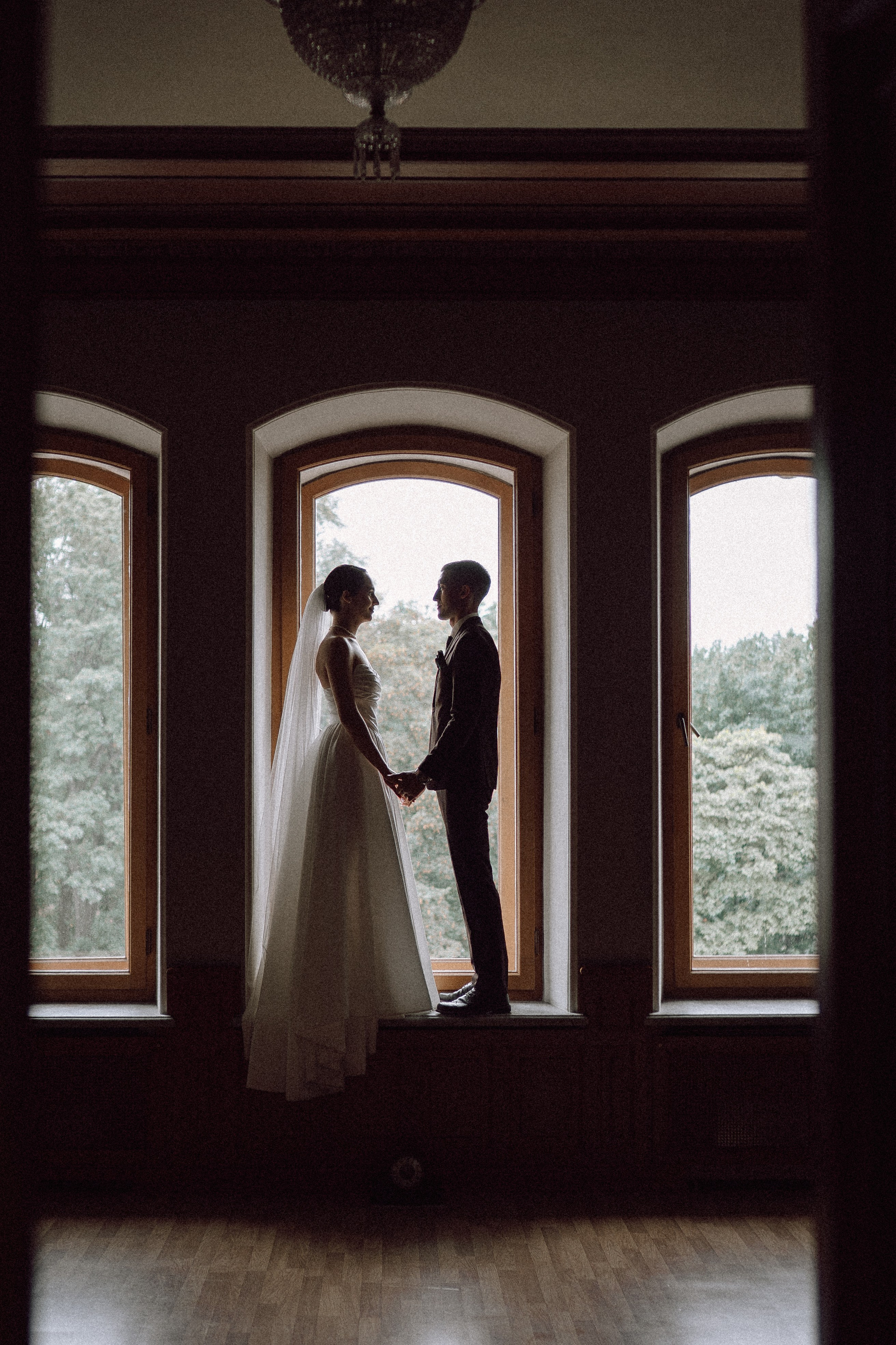 СВАДЕБНАЯ ПРОГУЛКА В САНТК-ПЕТЕРБУРГЕ (ИСАКИЕВСКИЙ СОБОР, ЗИМНЯЯ КАНАВКА, ЭРМИТАЖ И БОЛЬШАЯ МОРСКАЯ УЛИЦА). Профессиональный фотограф, Санкт-Петербург — Виктория Богомолова