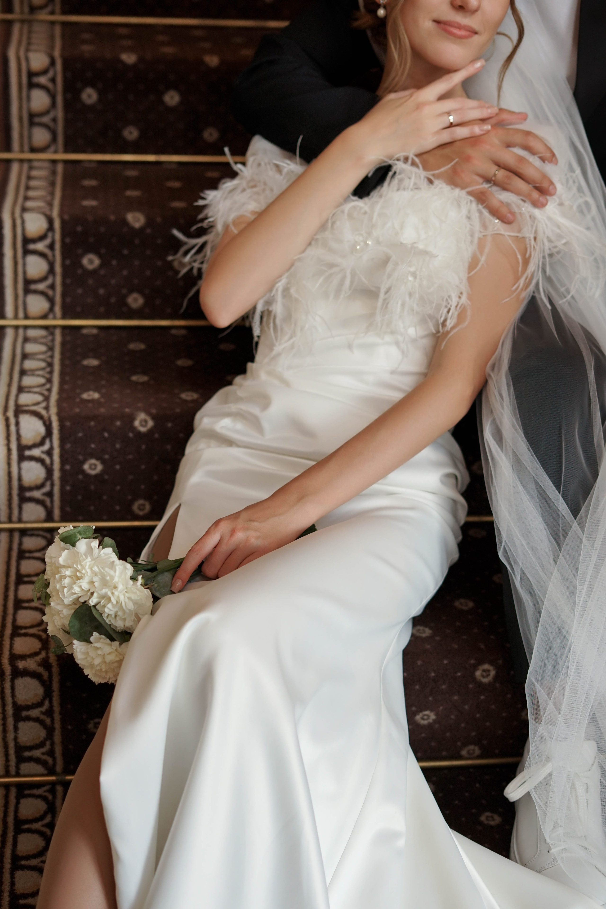 Катя и Олег: регистрация и свадебная съемка в отеле. Фотограф в Иркутске