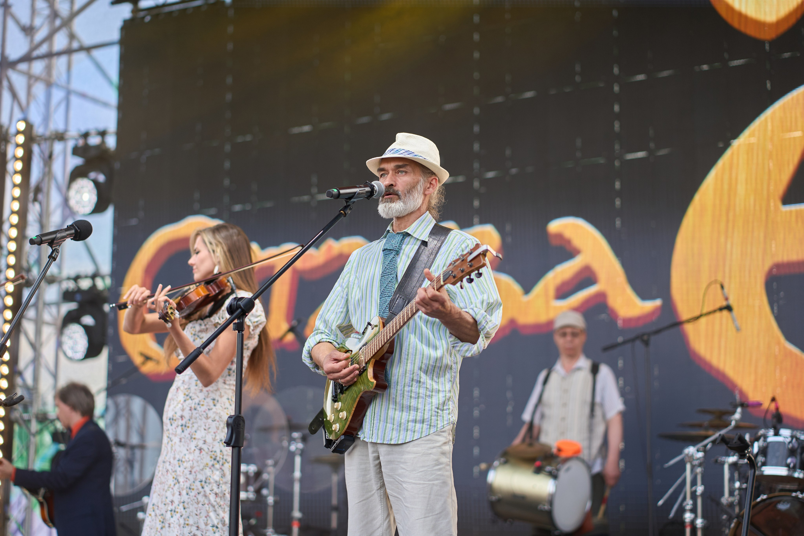 Группа «ОКТАВА Е». Услуги фотографа в Смоленске. Фотограф на свадьбу