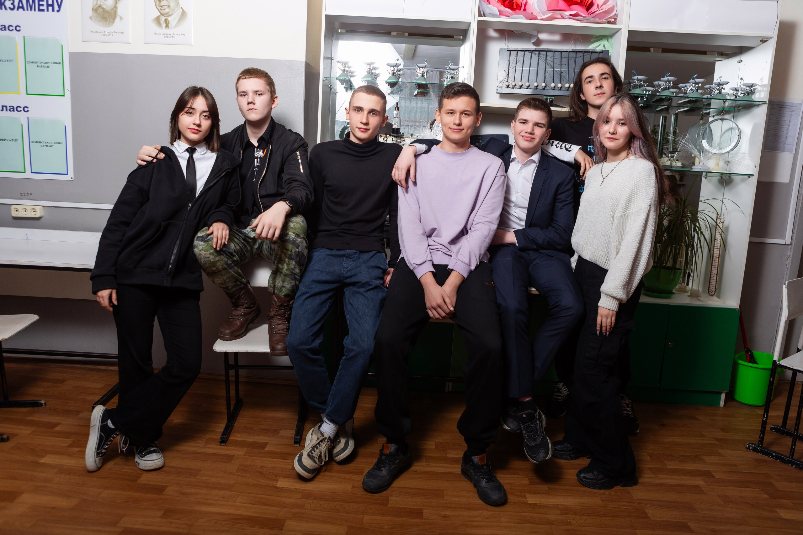 ОТВЯЗНАЯ СЪЕМКА В КЛАССЕ (9 КЛАСС). Профессиональный фотограф в Мценске и Орловской области