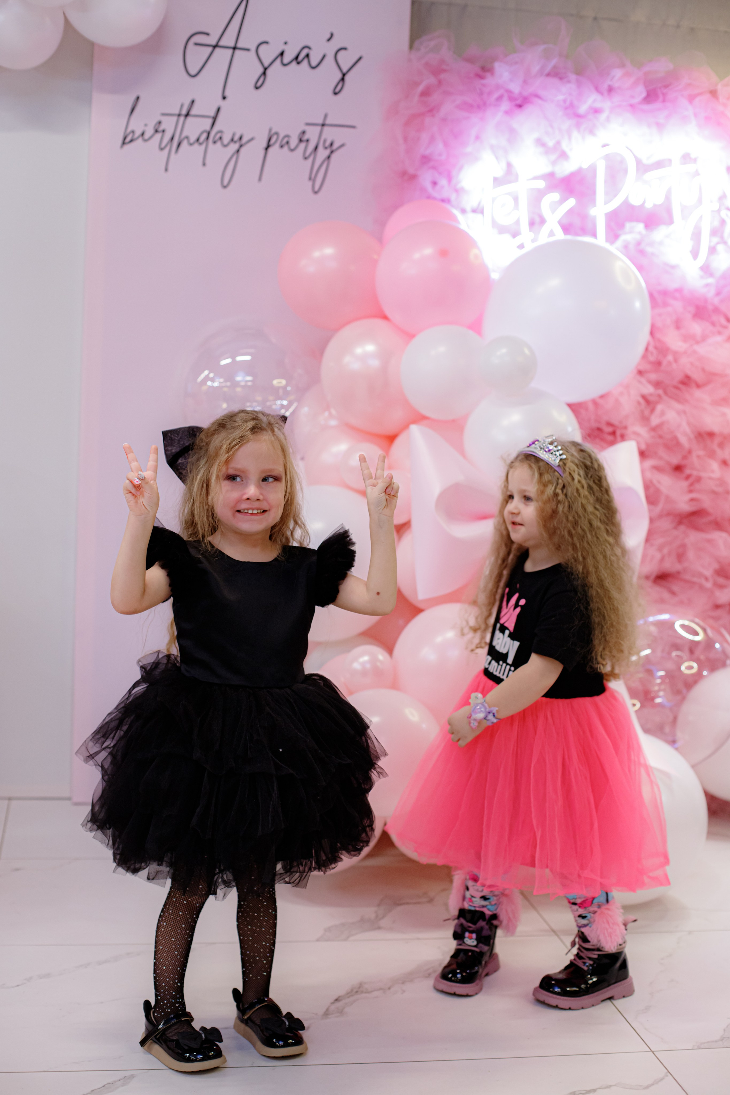 ASIA'S BIRTHDAY PARTY. Photokarish