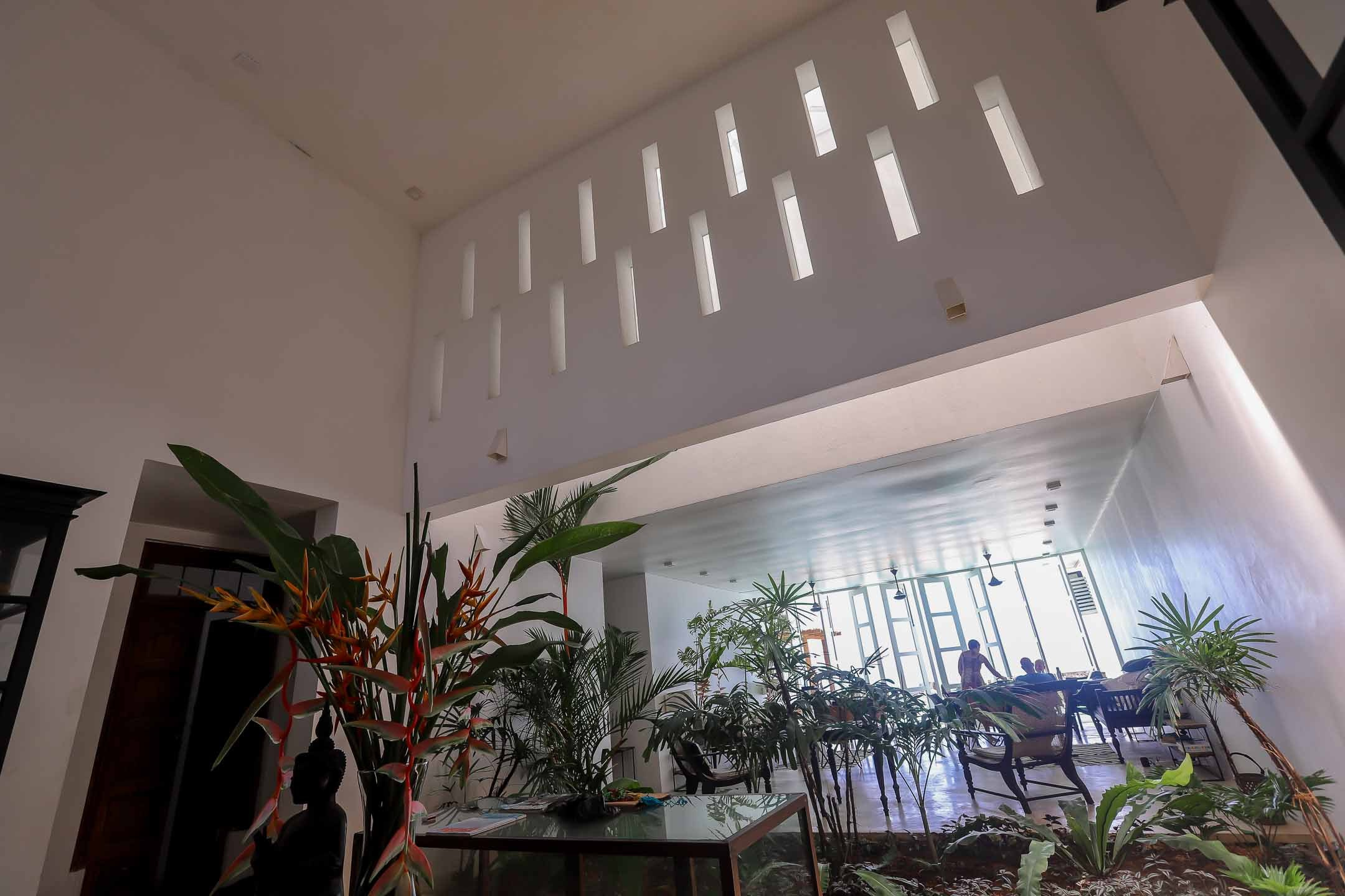 Отель пляж Хабарадува. Фотограф на Шри-Ланке