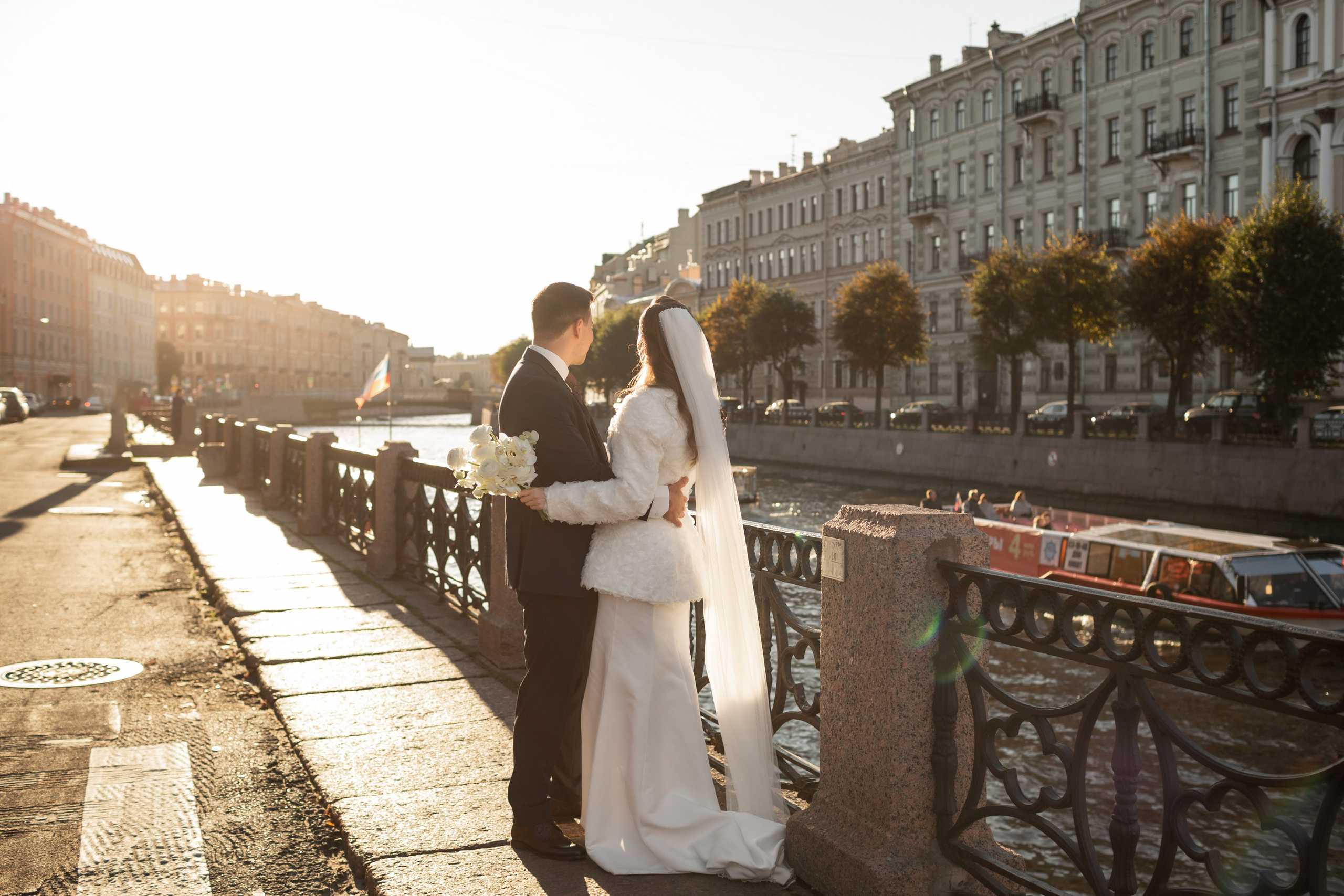 Свадьба в Петербурге в сентябре. Свадебный фотограф Кирилл Белый