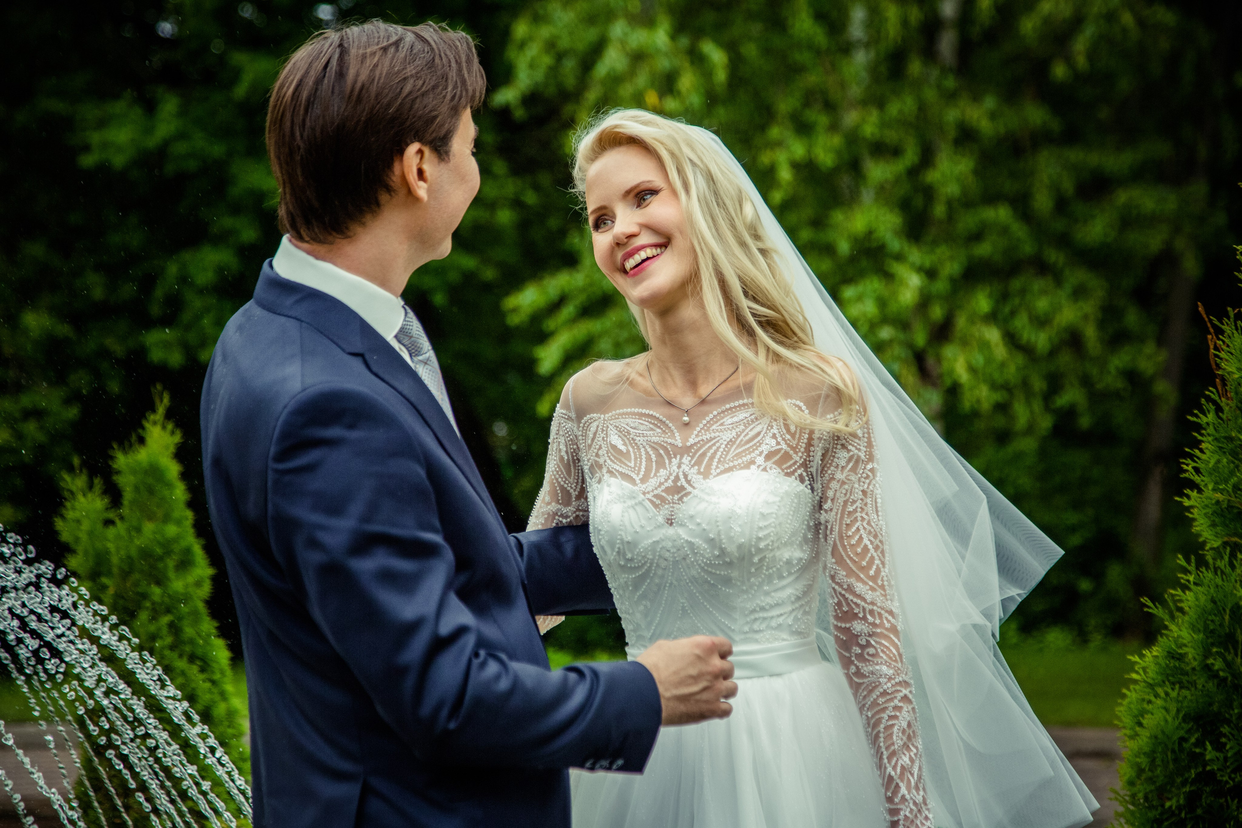 Свадебная фотосессия на ВДНХ. Свадебный и семейный фотограф в Москве и Подмосковье Лариса Козлова