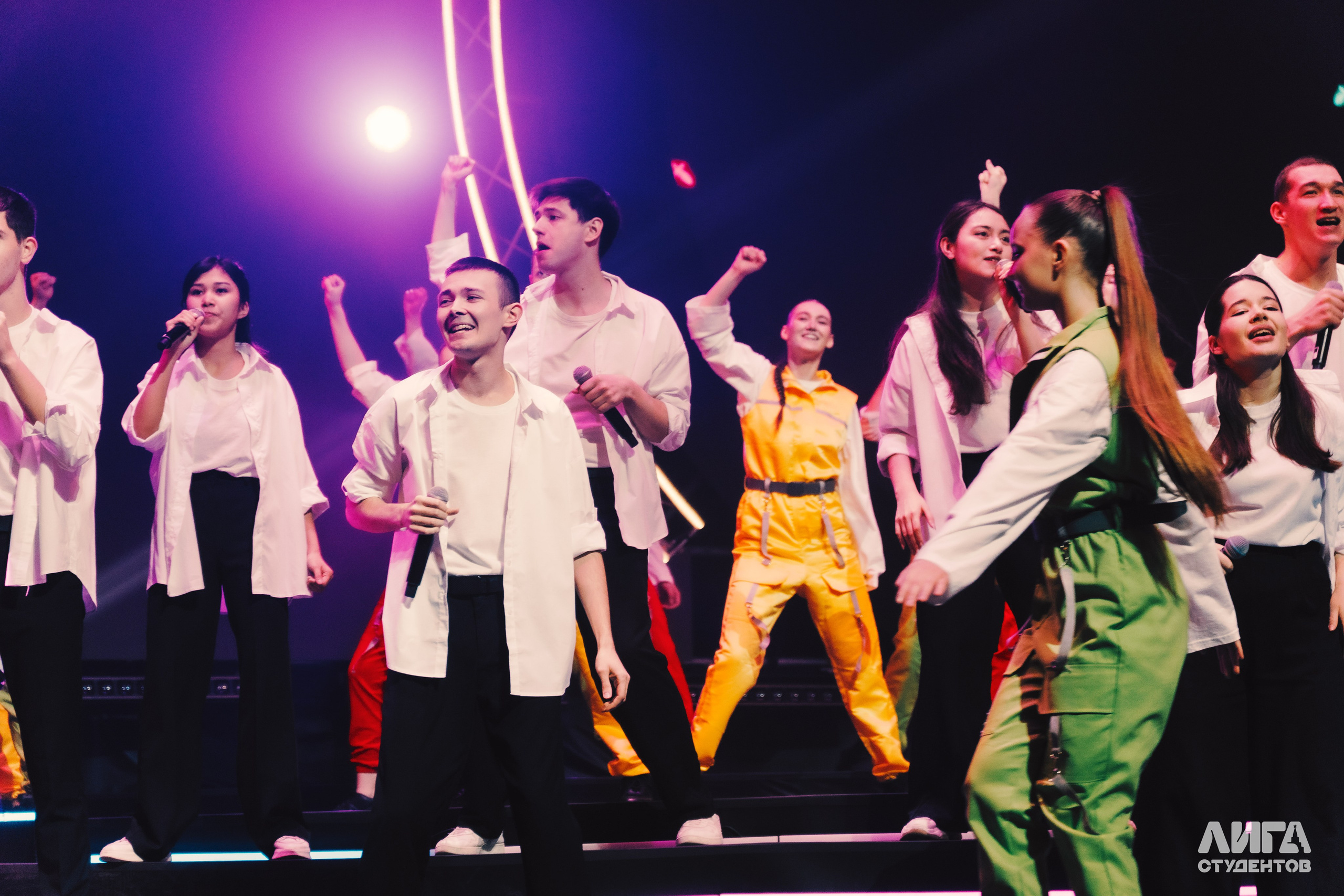 Российская Студенческая Весна 2025. Портретный фотограф в Казани Радомир Заздравных