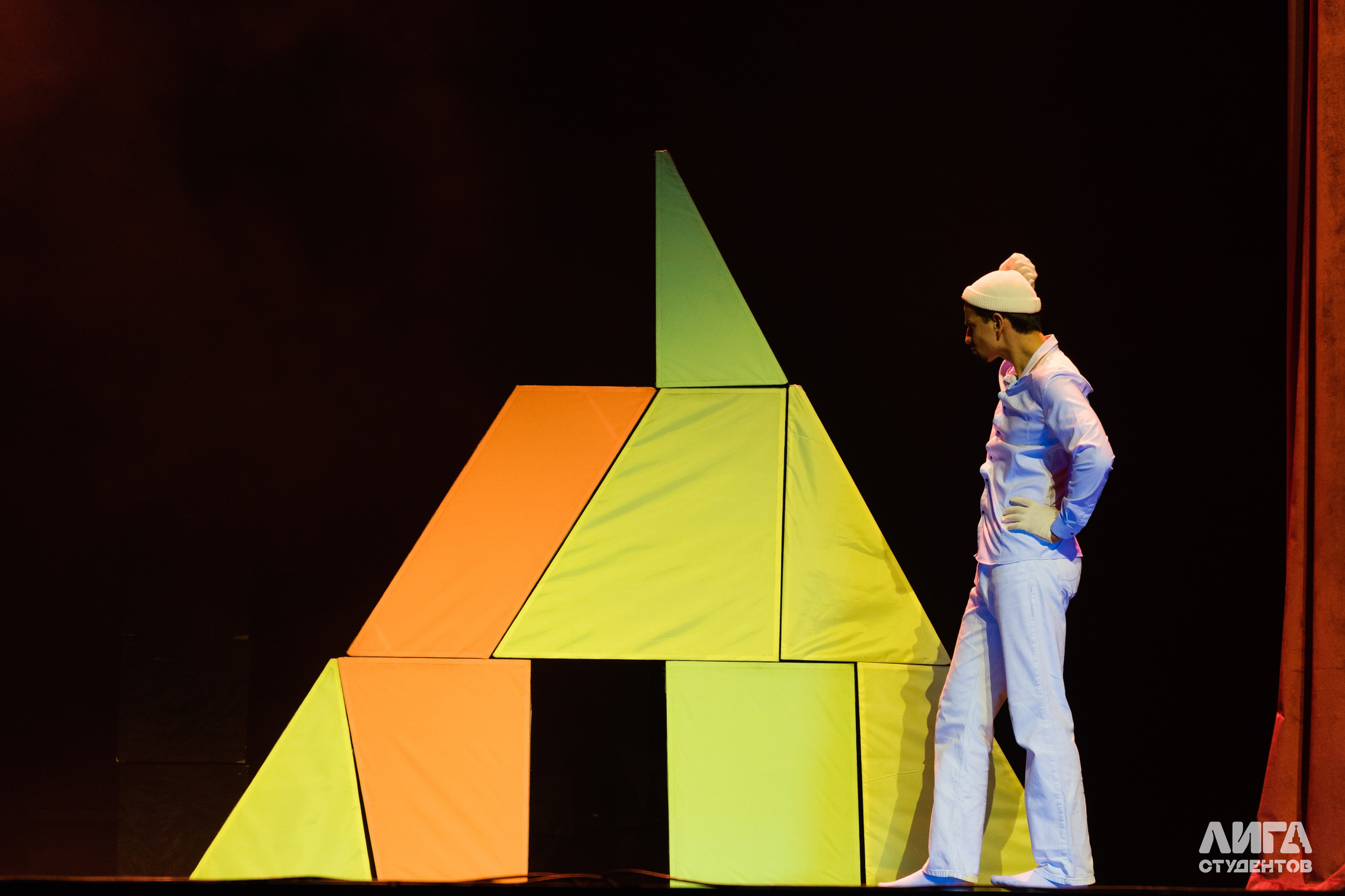 Российская Студенческая Весна 2025. Портретный фотограф в Казани Радомир Заздравных