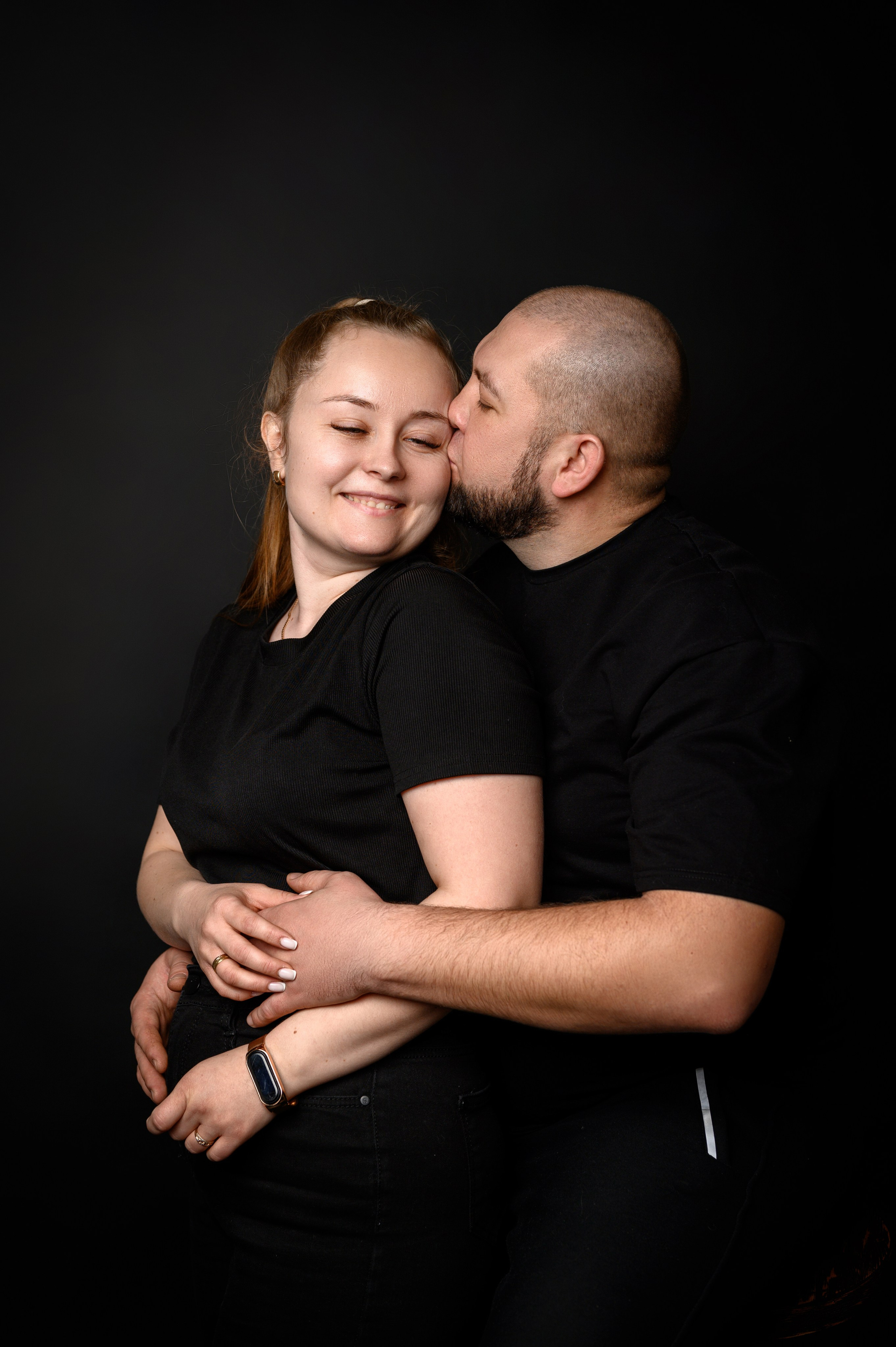 На черном фоне. Семейный и детский фотограф в Канске и Канском р-не, Красноярск и