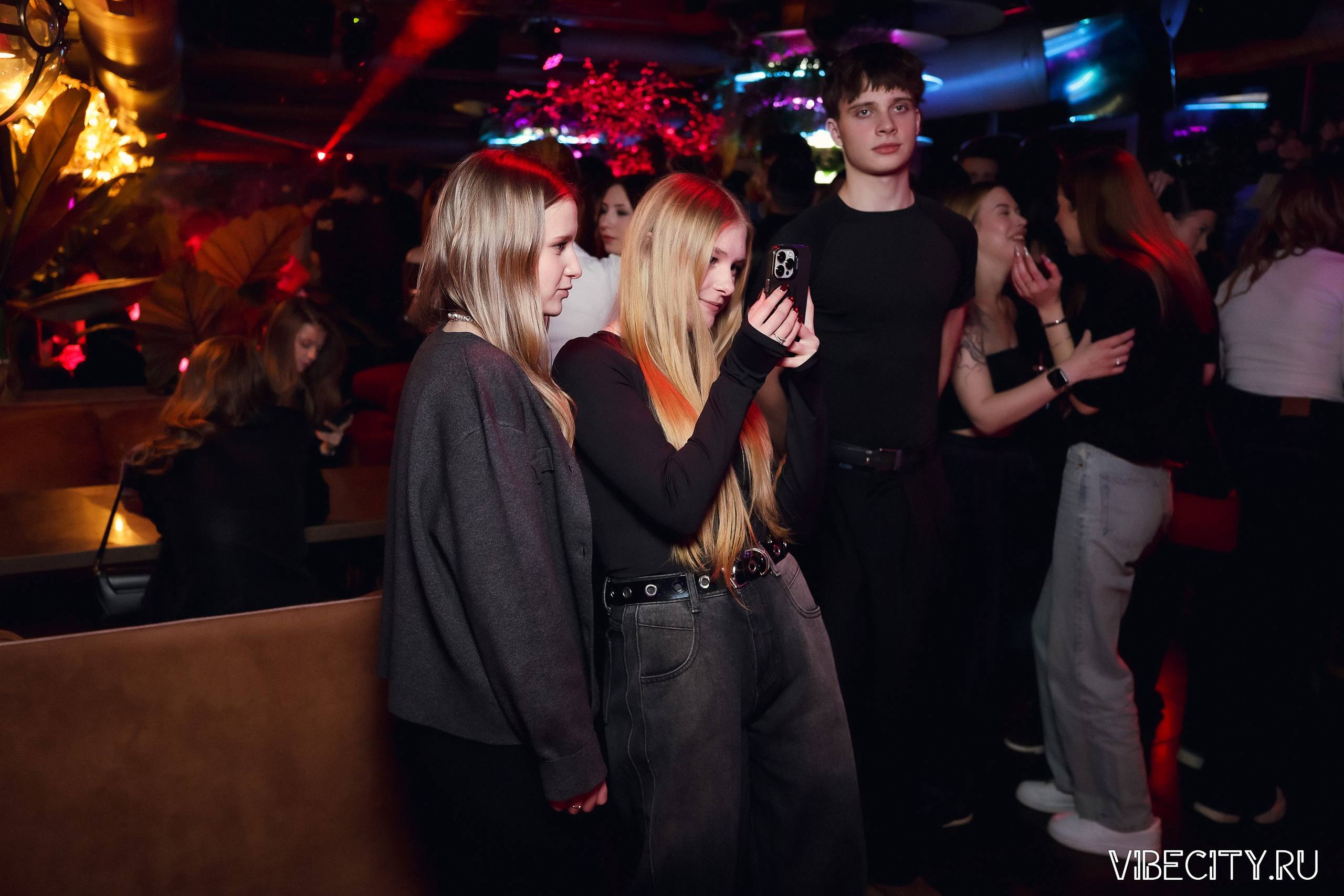 DOUBLE U. VIBECITY.RU Вайб Сити Ру Фоторепортажи Фотоотчеты Калининград