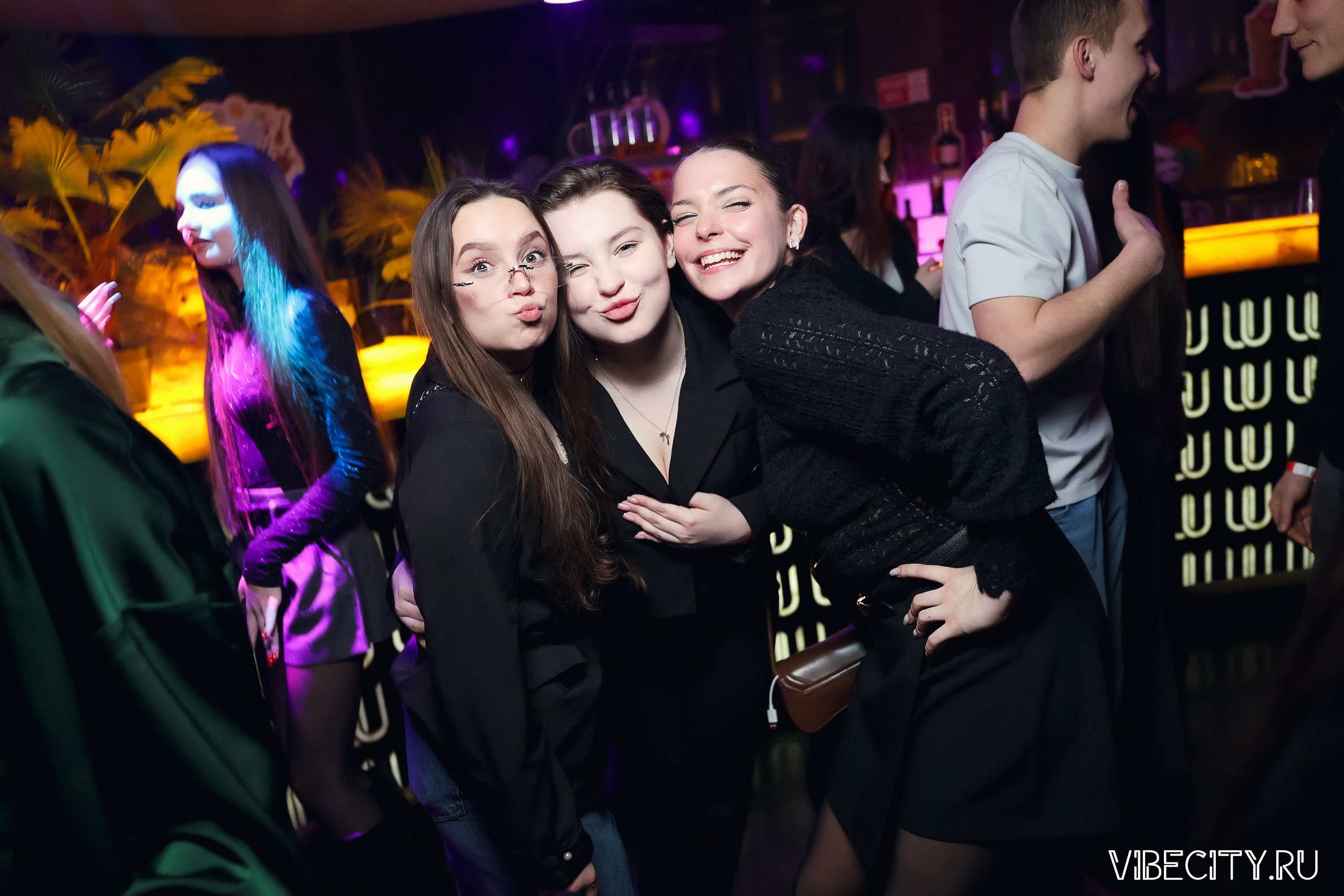 DOUBLE U. VIBECITY.RU Вайб Сити Ру Фоторепортажи Фотоотчеты Калининград