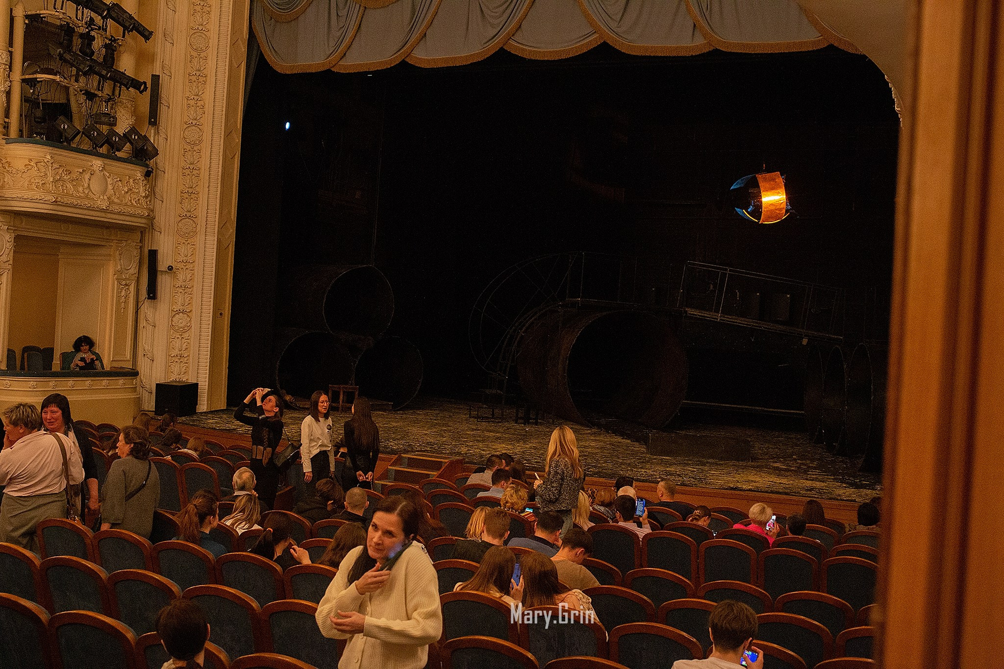 На дне. Спектакль театр драмы имени Горького. Детский и семейный фотограф, фотограф мероприятий Нижний Новгород