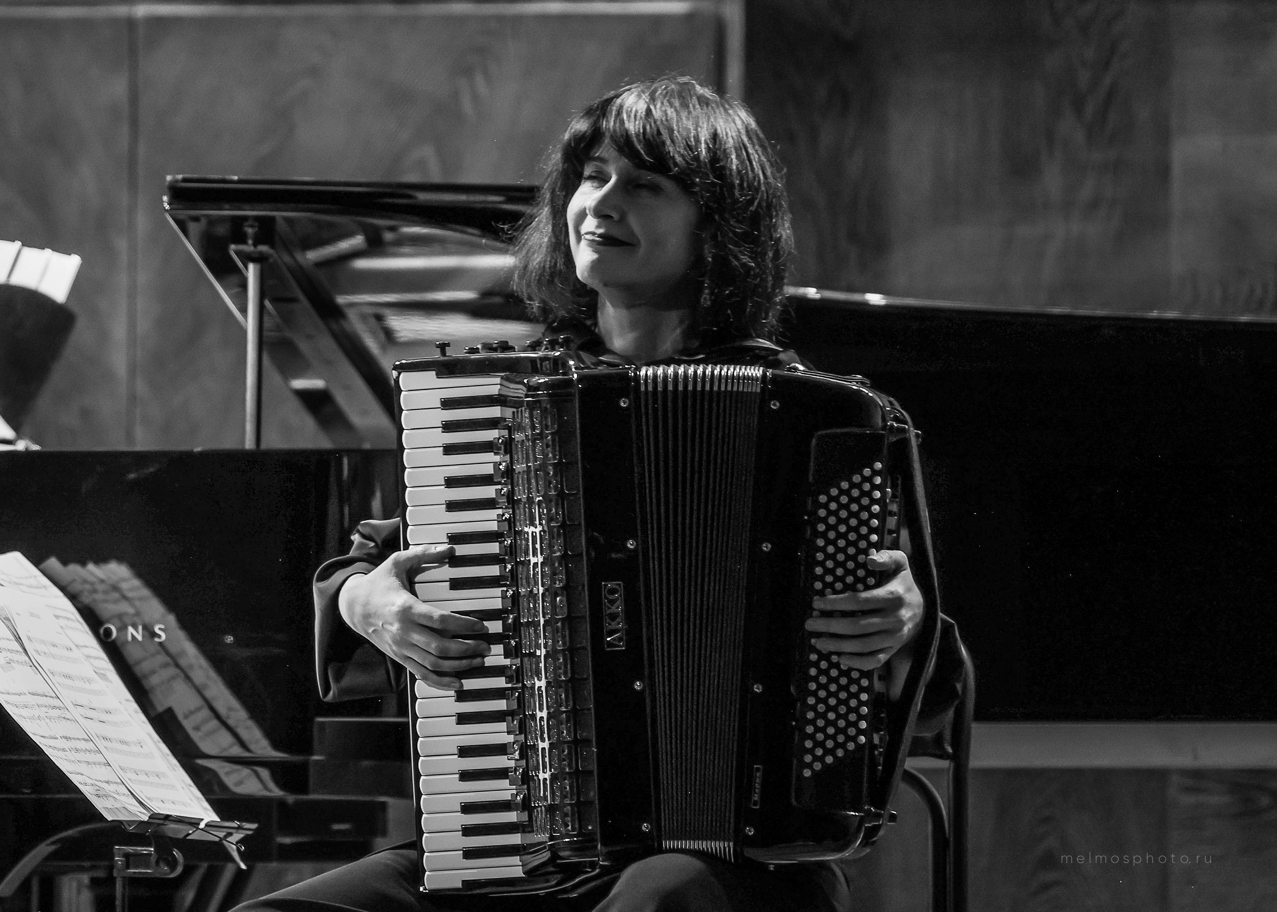 Мария Власова (аккордеон). Reportage, architectural, fine art photographer Lena Melnikova in Moscow