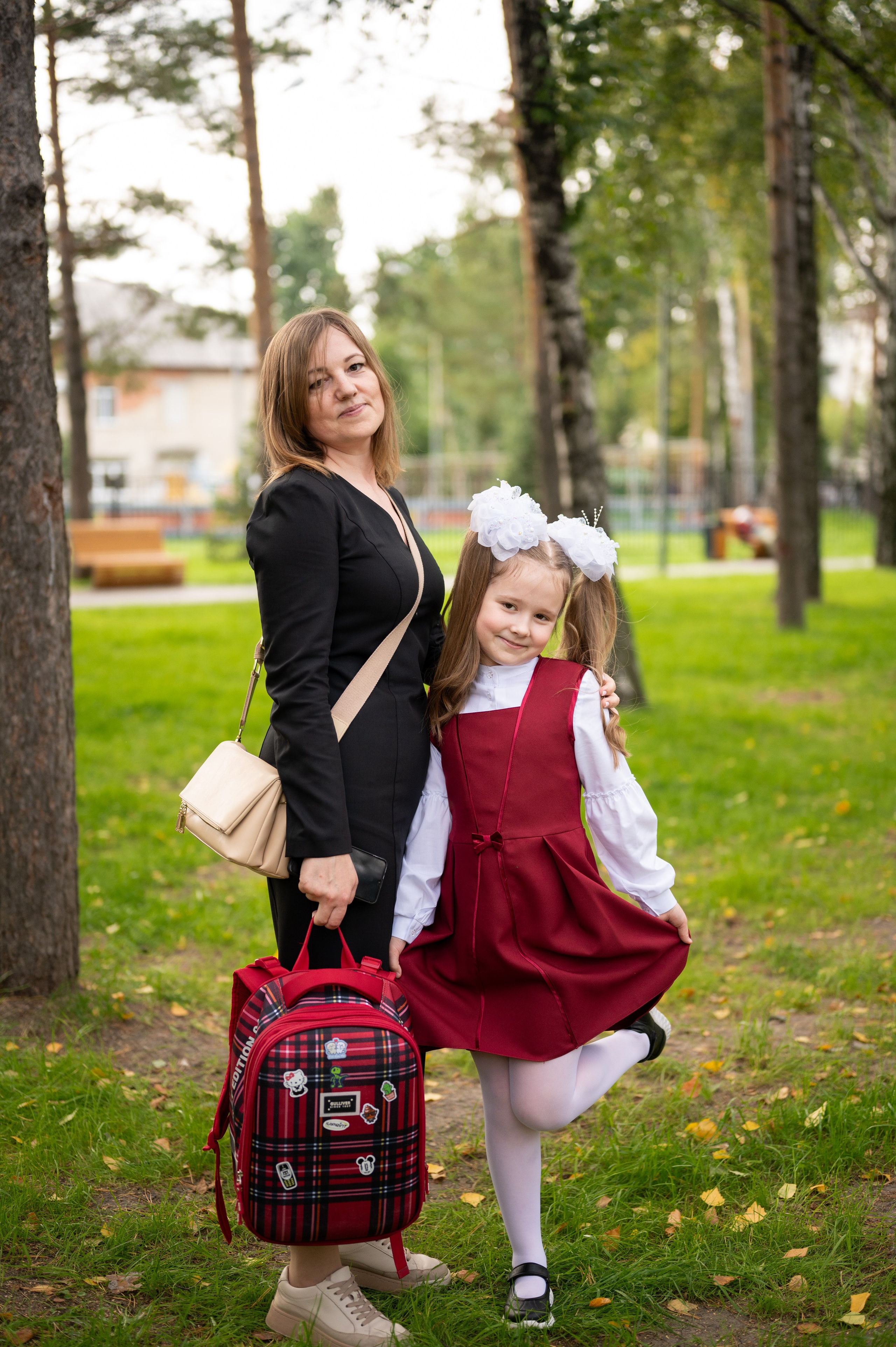 1 сентября 16 гимназия 2 класс (линейка + в классе+ на улице). Фотограф новорожденных, семейный детский в Тюмени Татьяна Морозова