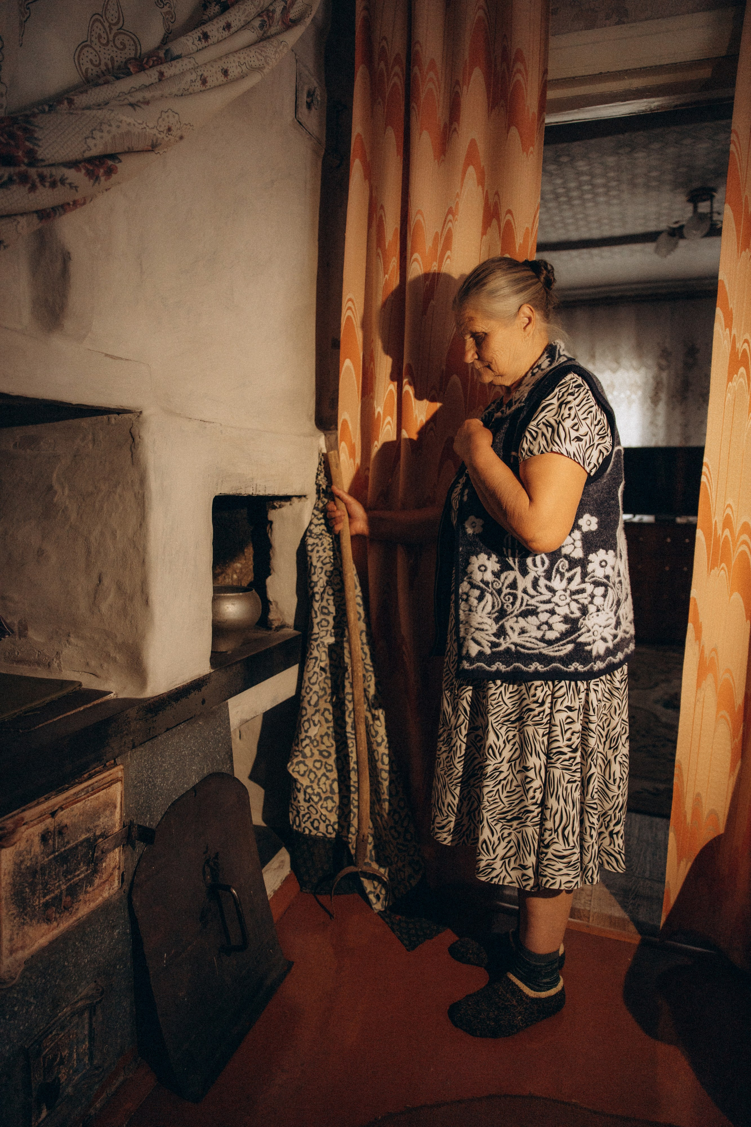 Аня и бабушка. Семейный фотограф Губкин/Старый Оскол