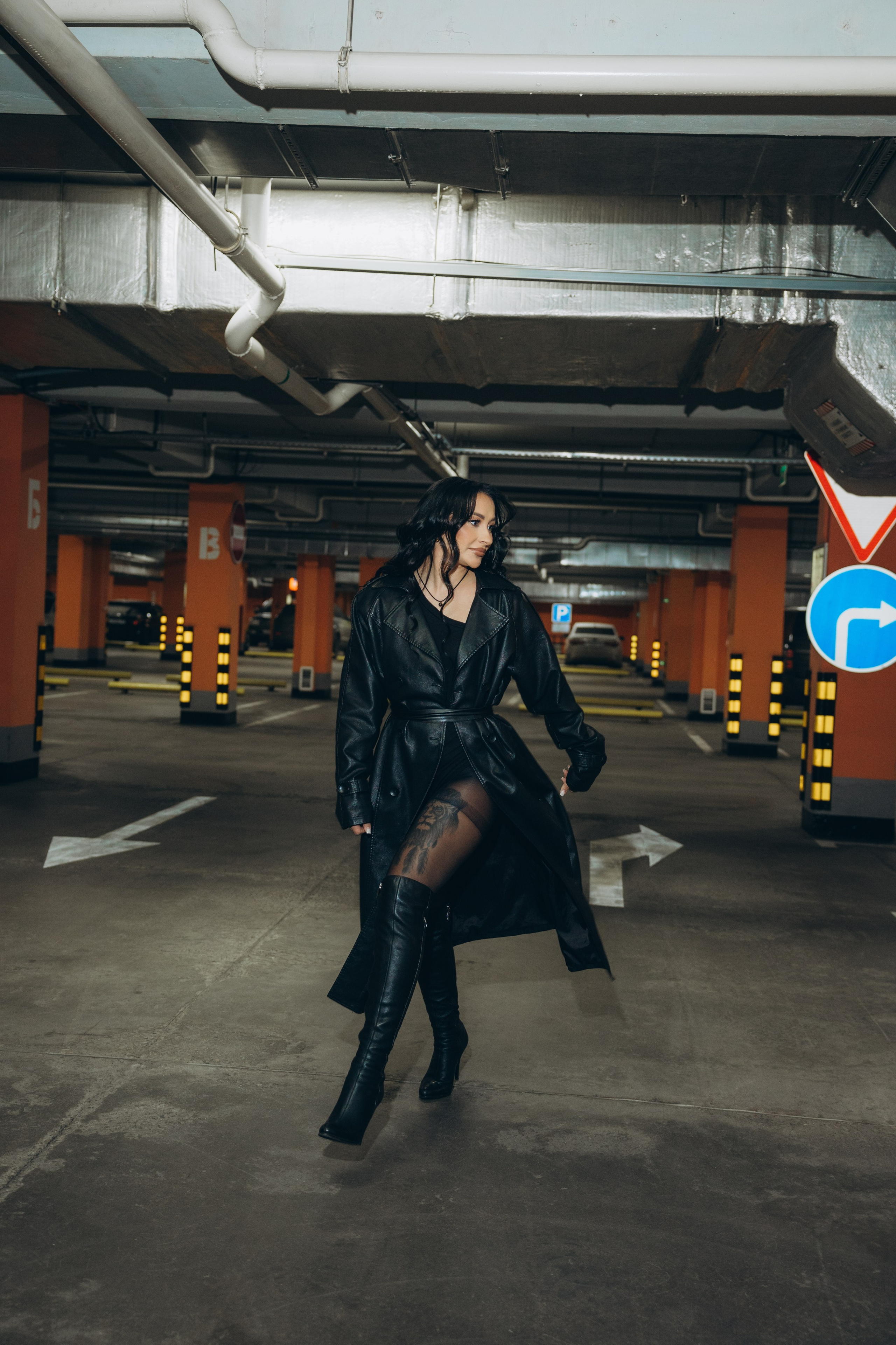 На парковке. Свадебный, семейный фотограф в Иркутске Светлана Макаричева