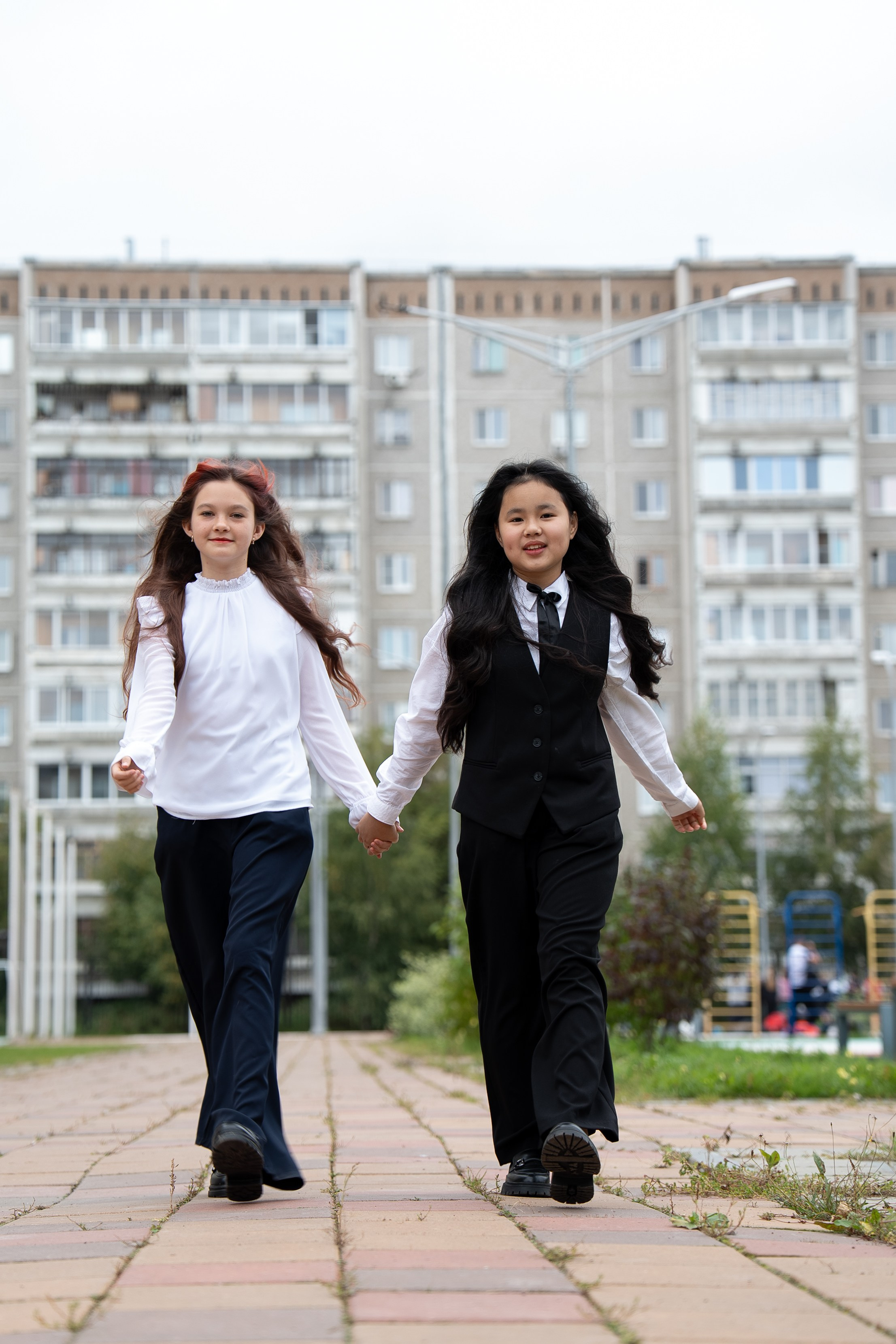 Двор школы + библиотека. Тот Самый альбом