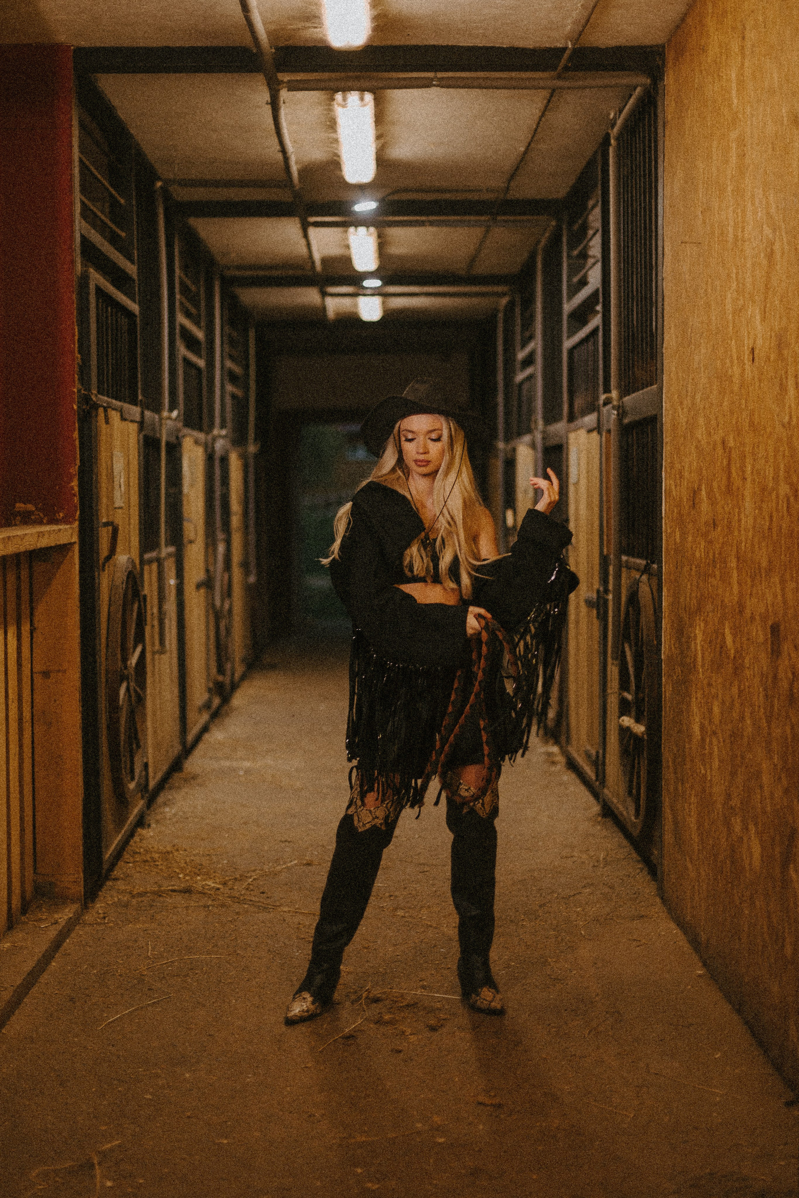 Надя «Вестерн». Павел Померанцев