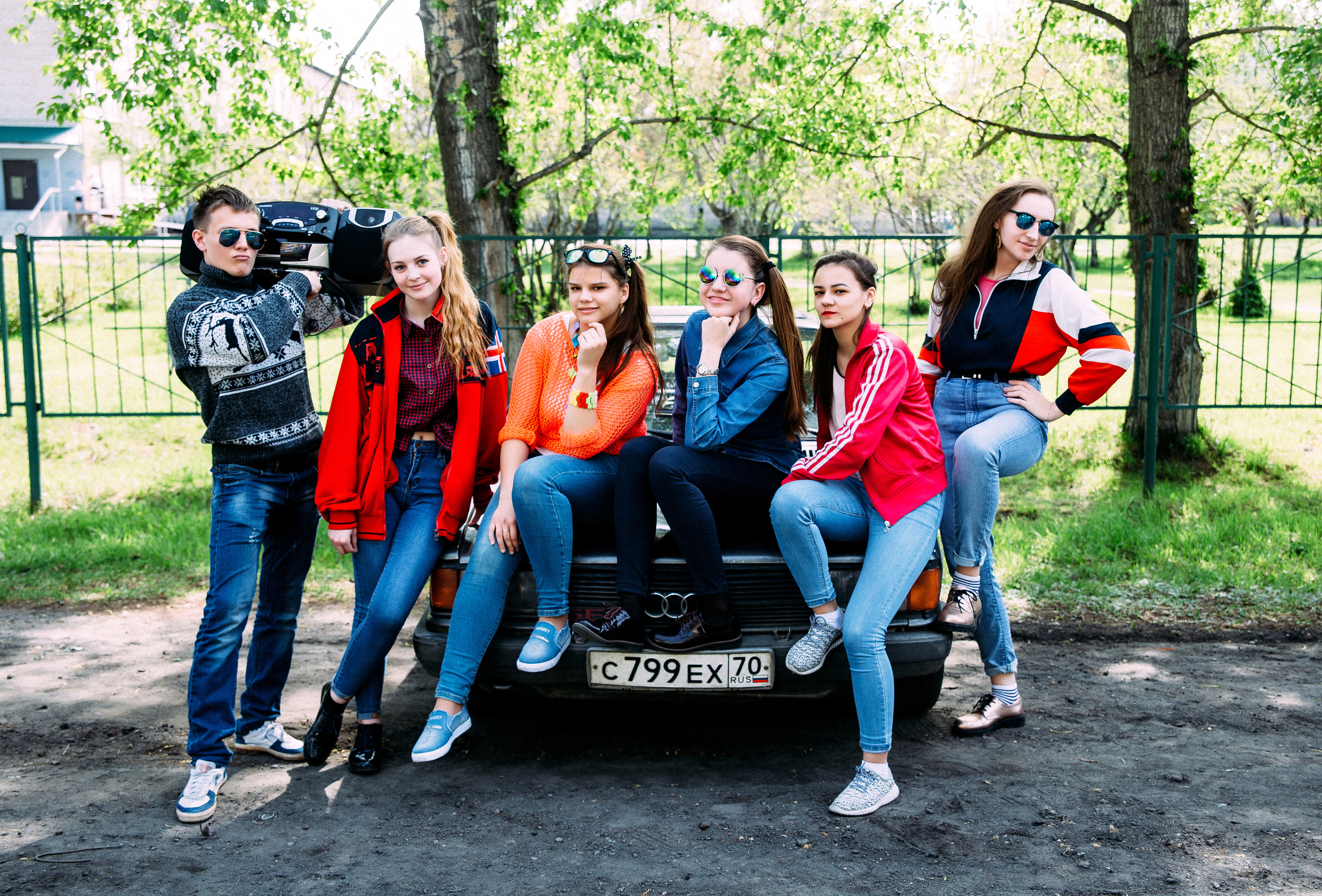 Фотосъёмка 9-11 класс. Выпускные альбомы в Томской области. Видеосъёмка на выпускной