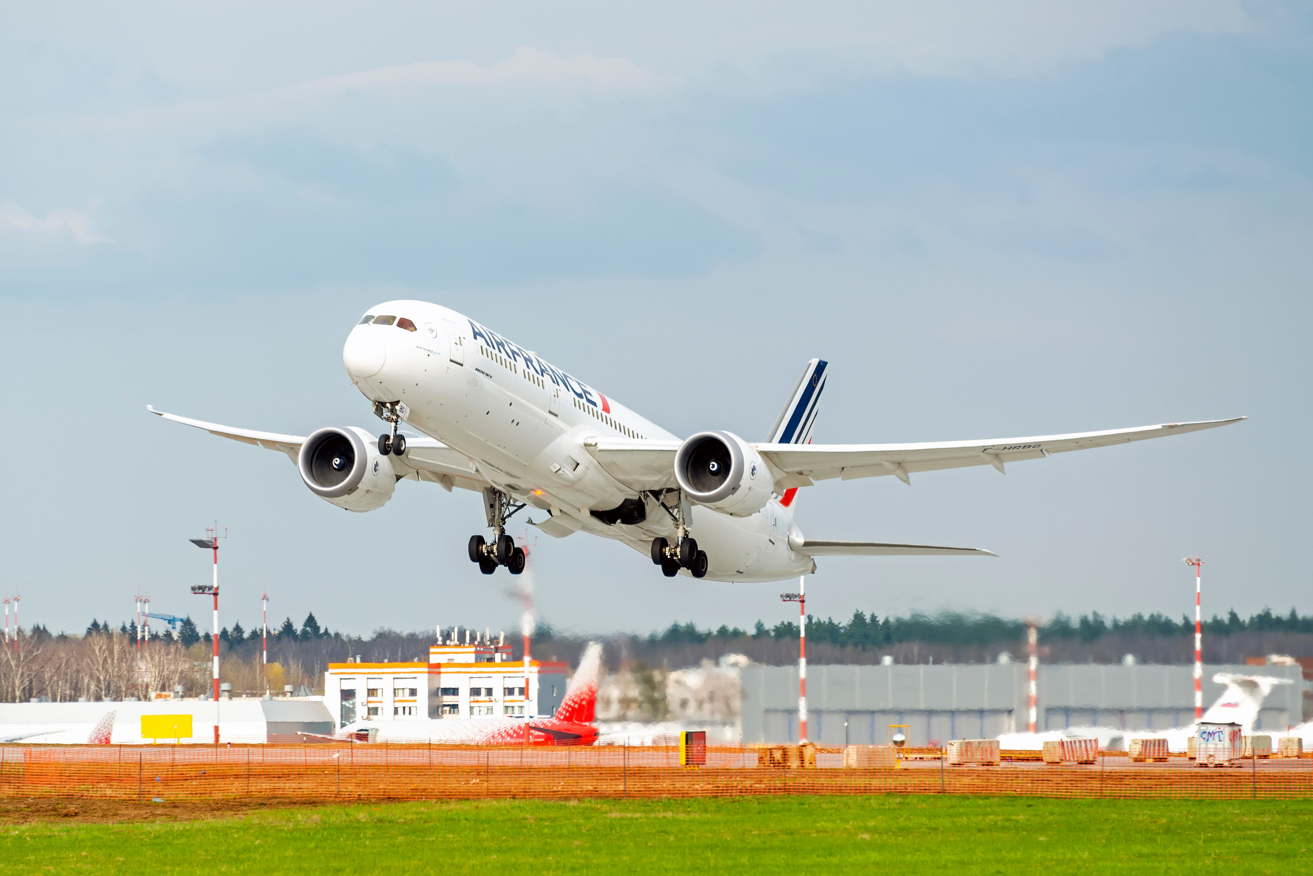 Авиация: самолеты, вертолеты, небесные зарисовки. От прошлого к будущему авиации через фотографию