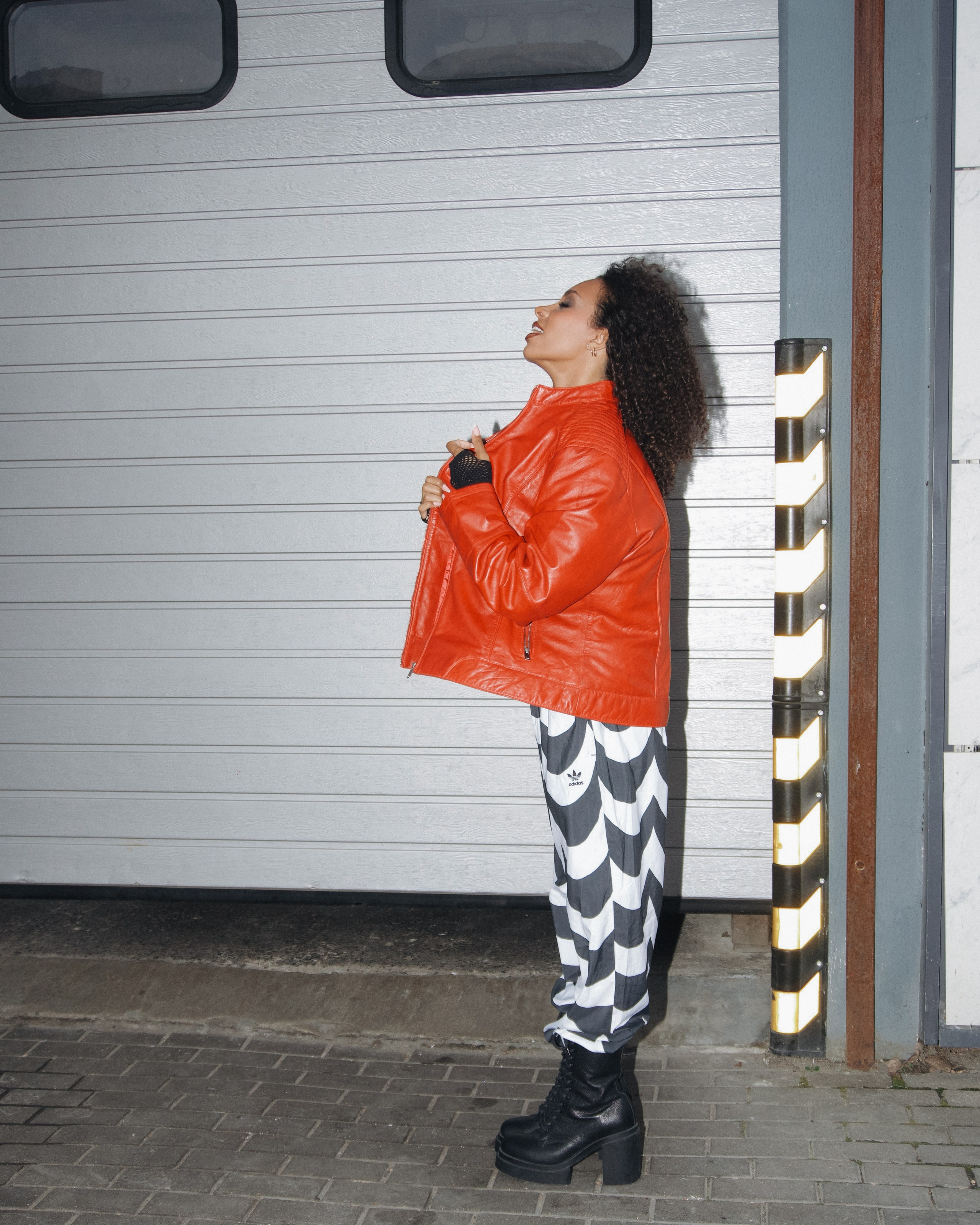 Диана, съемка с авто. Фотограф в Минске Света Григорьева