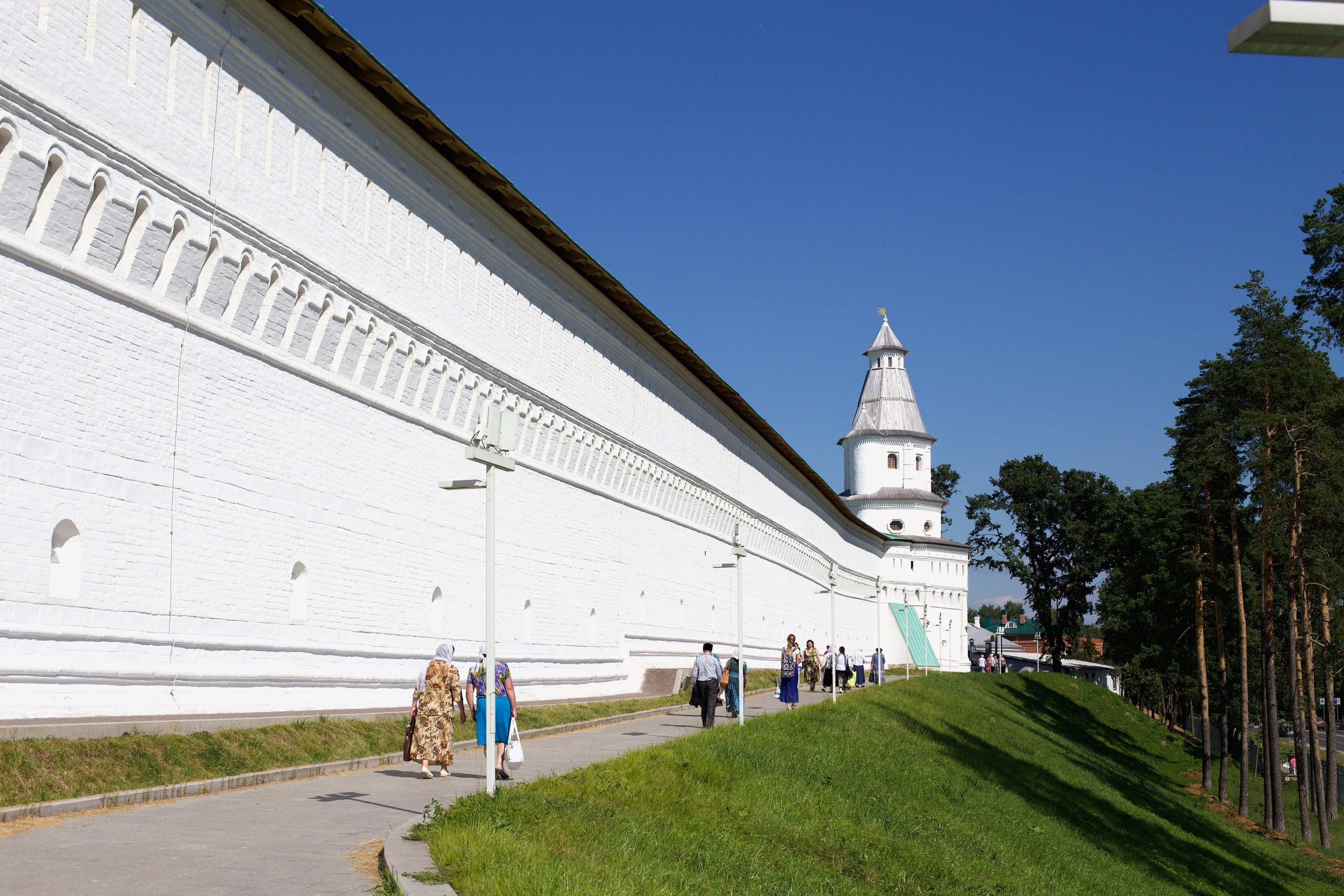 Ново-Иерусалимкий монастырь. Школьные выпускные альбомы в Москве Марина Николаева